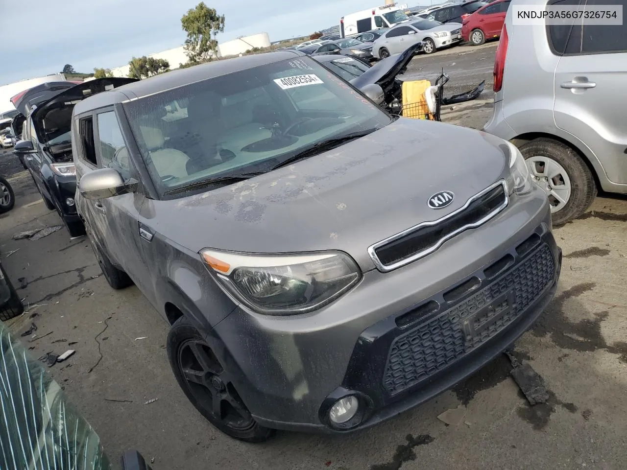 2016 Kia Soul + VIN: KNDJP3A56G7326754 Lot: 40082554