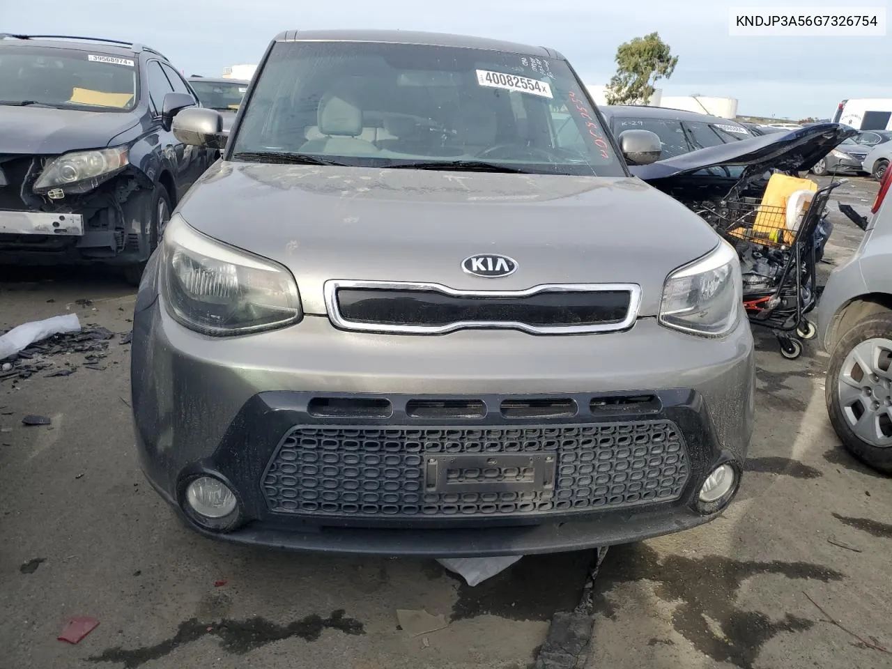 2016 Kia Soul + VIN: KNDJP3A56G7326754 Lot: 40082554