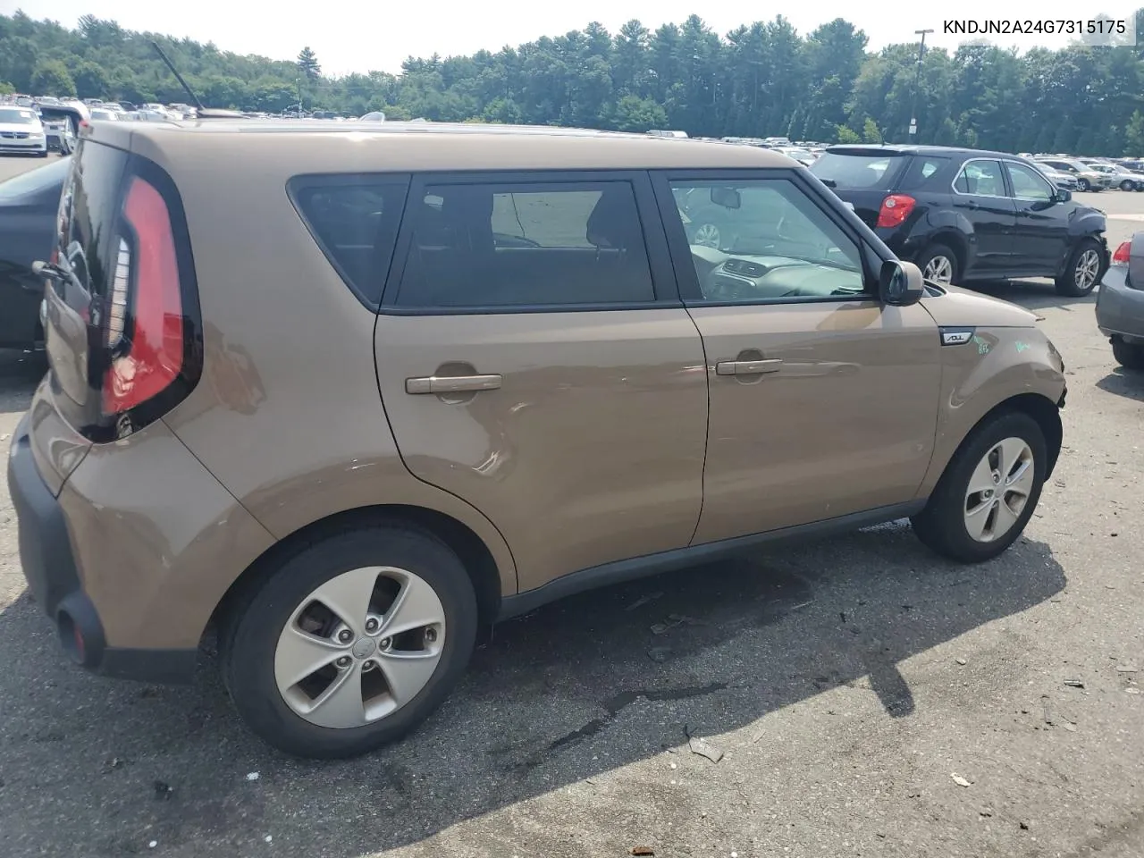 KNDJN2A24G7315175 2016 Kia Soul