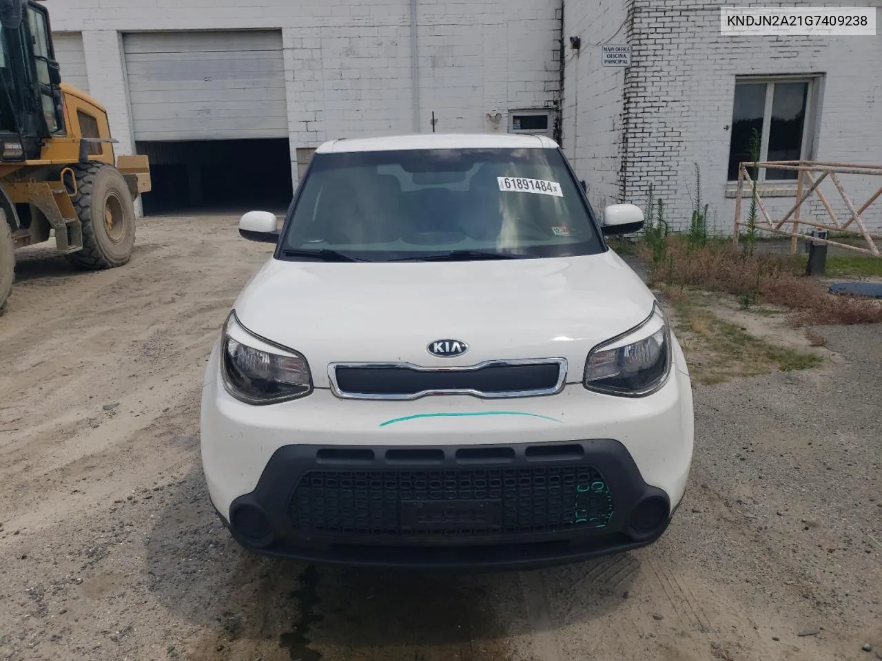 KNDJN2A21G7409238 2016 Kia Soul