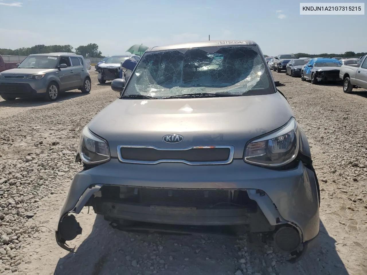 KNDJN1A21G7315215 2016 Kia Soul