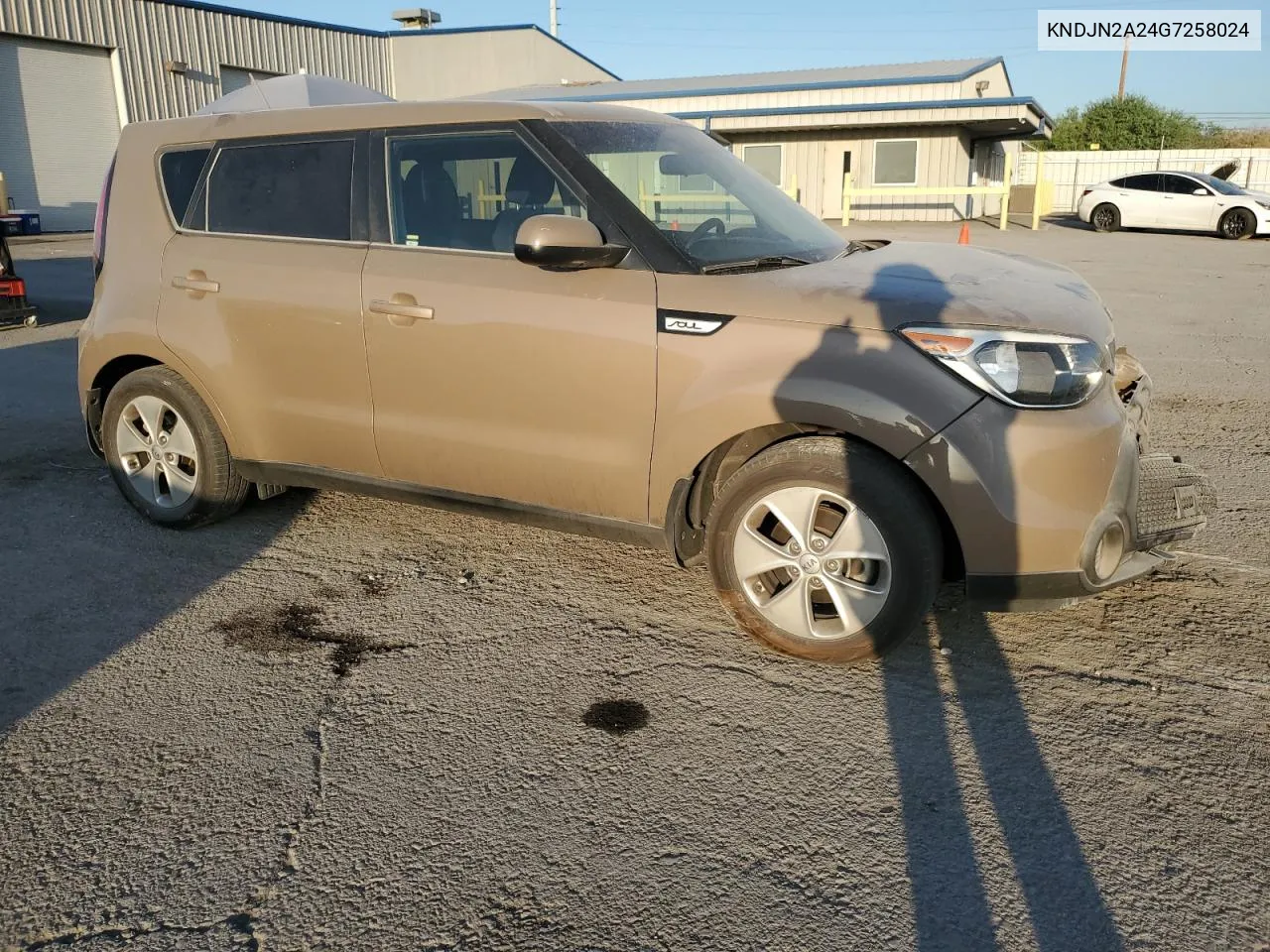 KNDJN2A24G7258024 2016 Kia Soul