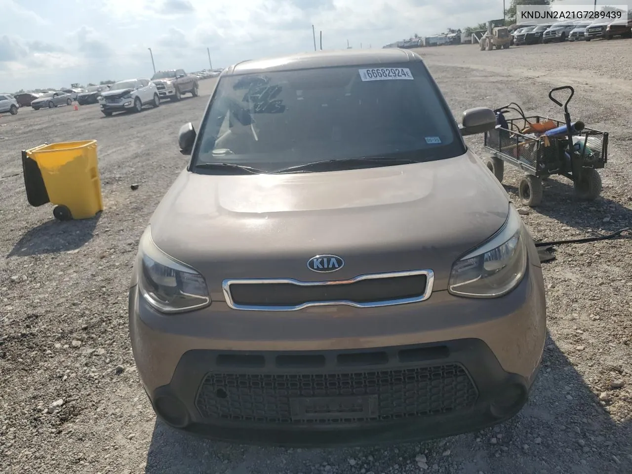 2016 Kia Soul VIN: KNDJN2A21G7289439 Lot: 66682924