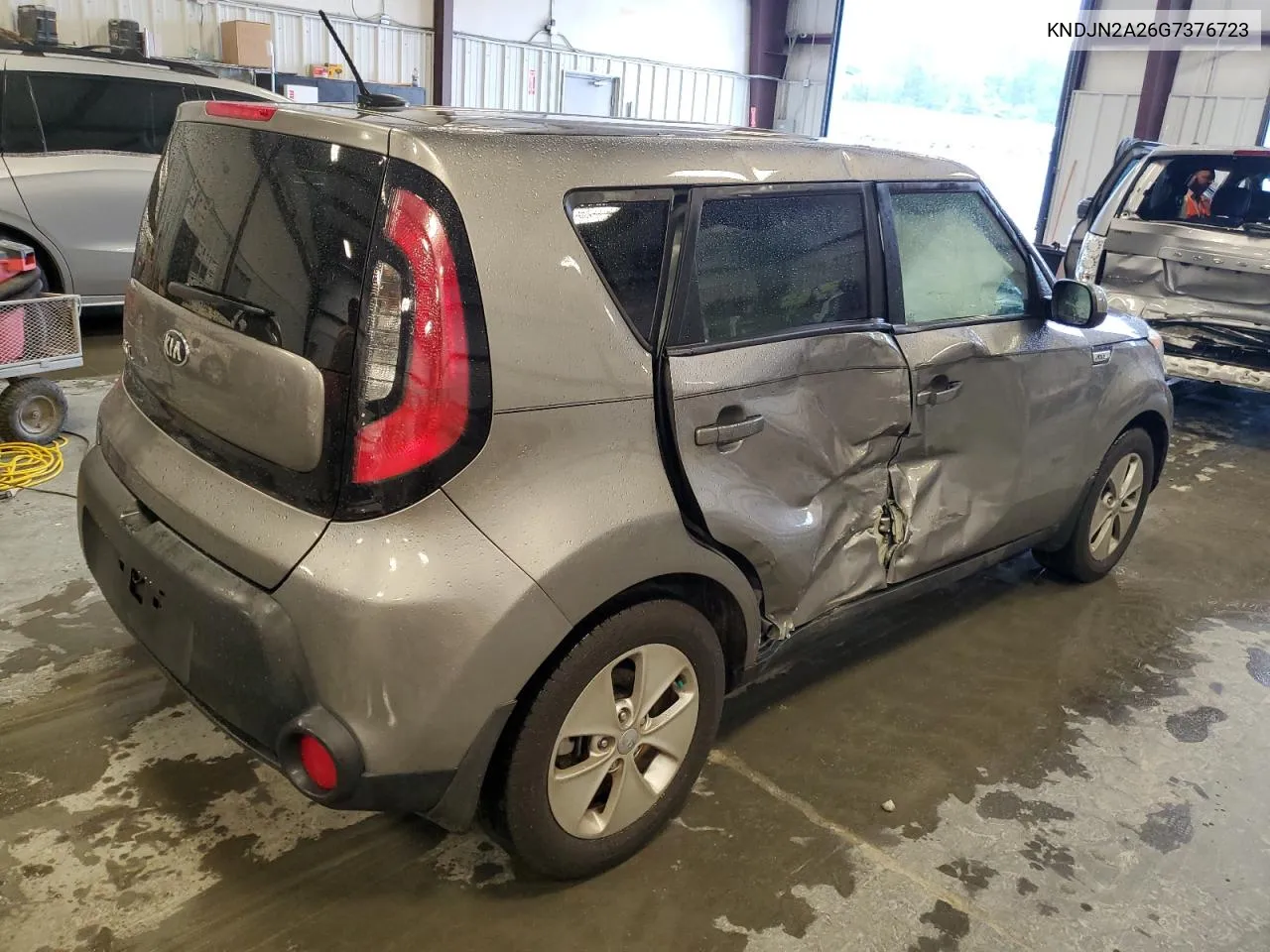 KNDJN2A26G7376723 2016 Kia Soul