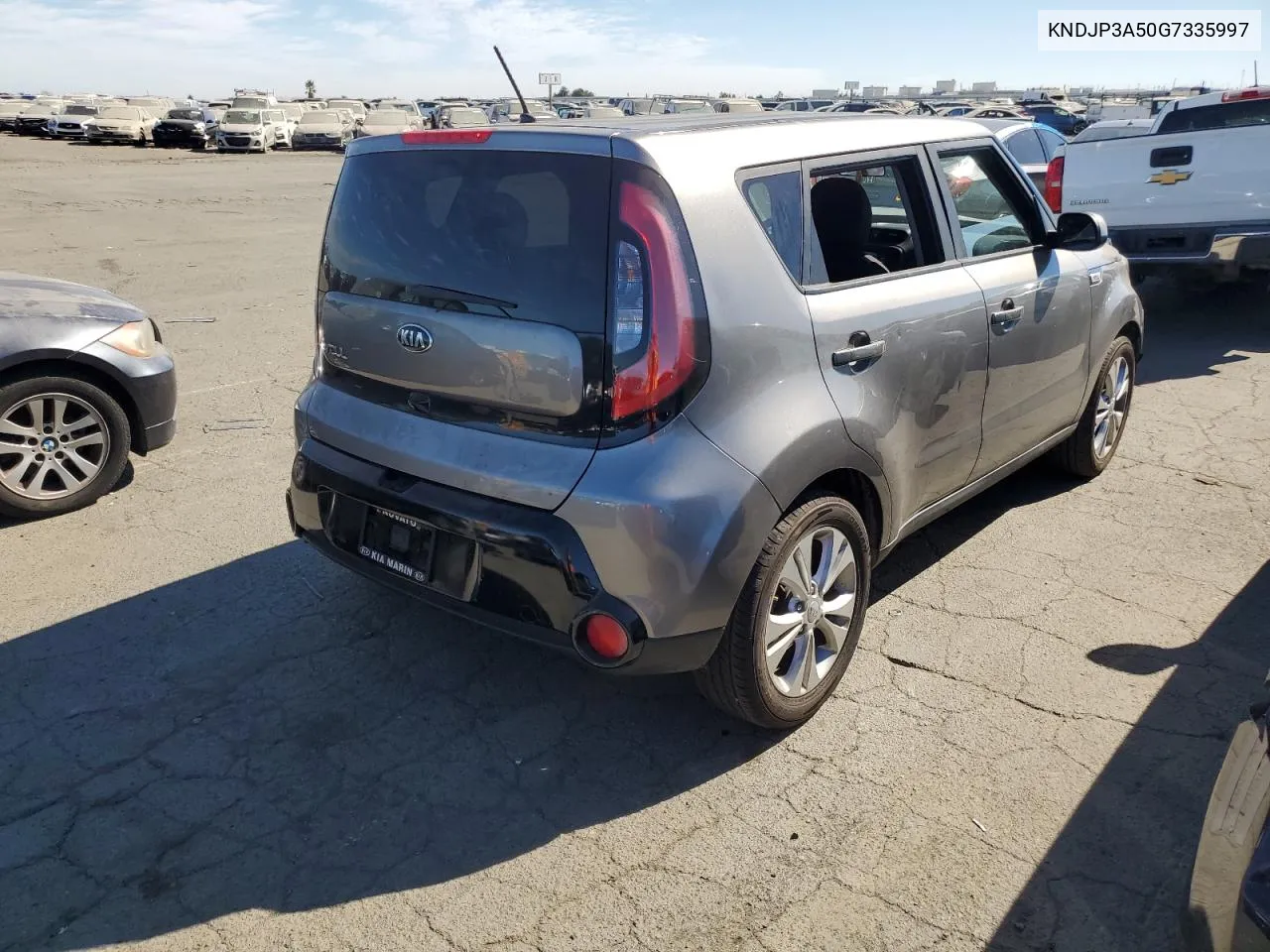 KNDJP3A50G7335997 2016 Kia Soul +