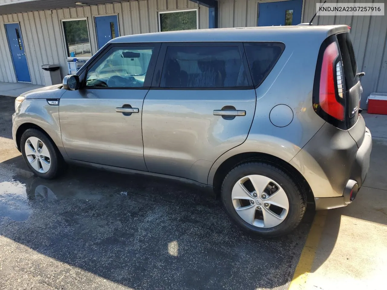 KNDJN2A23G7257916 2016 Kia Soul