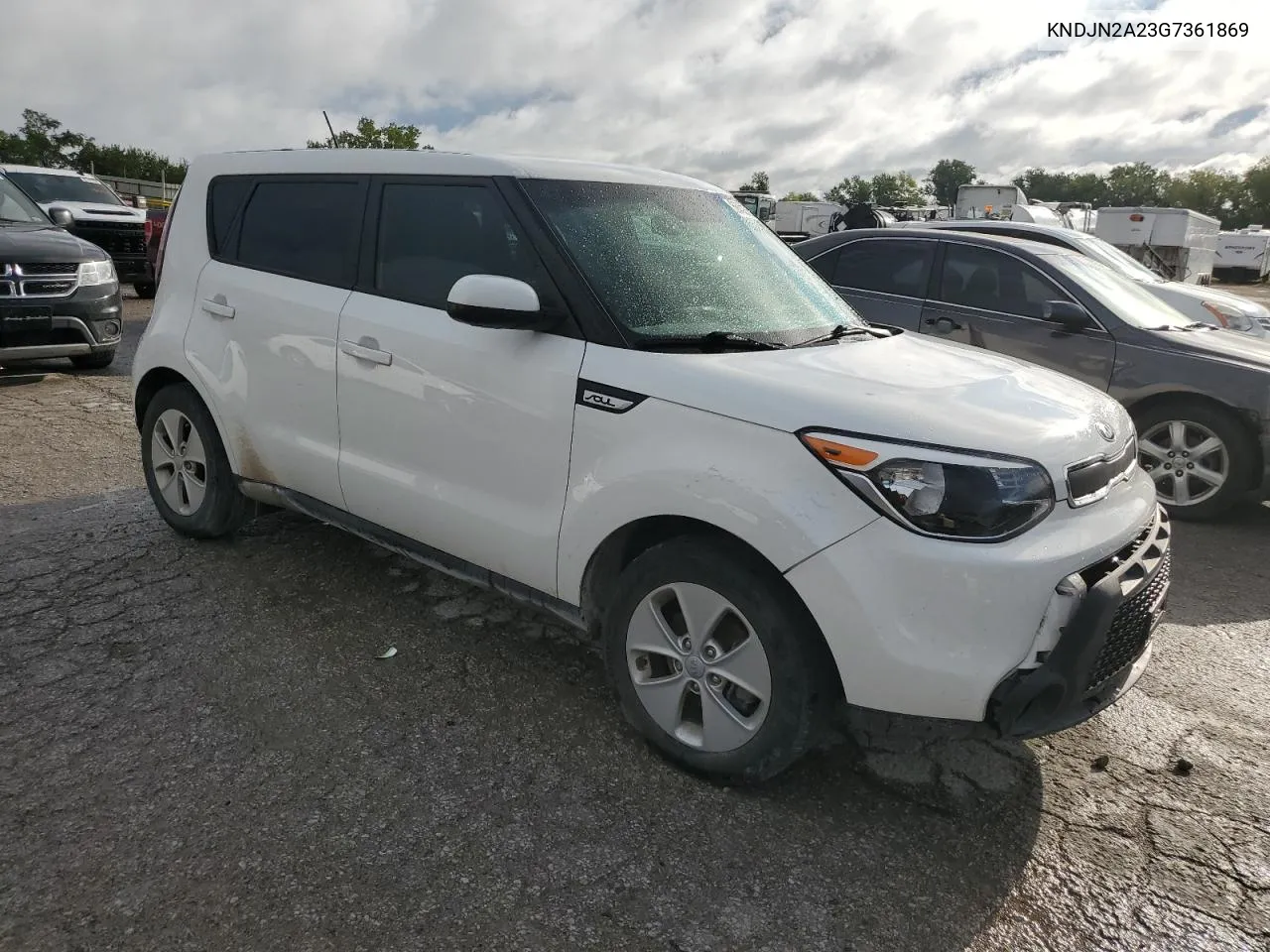 KNDJN2A23G7361869 2016 Kia Soul