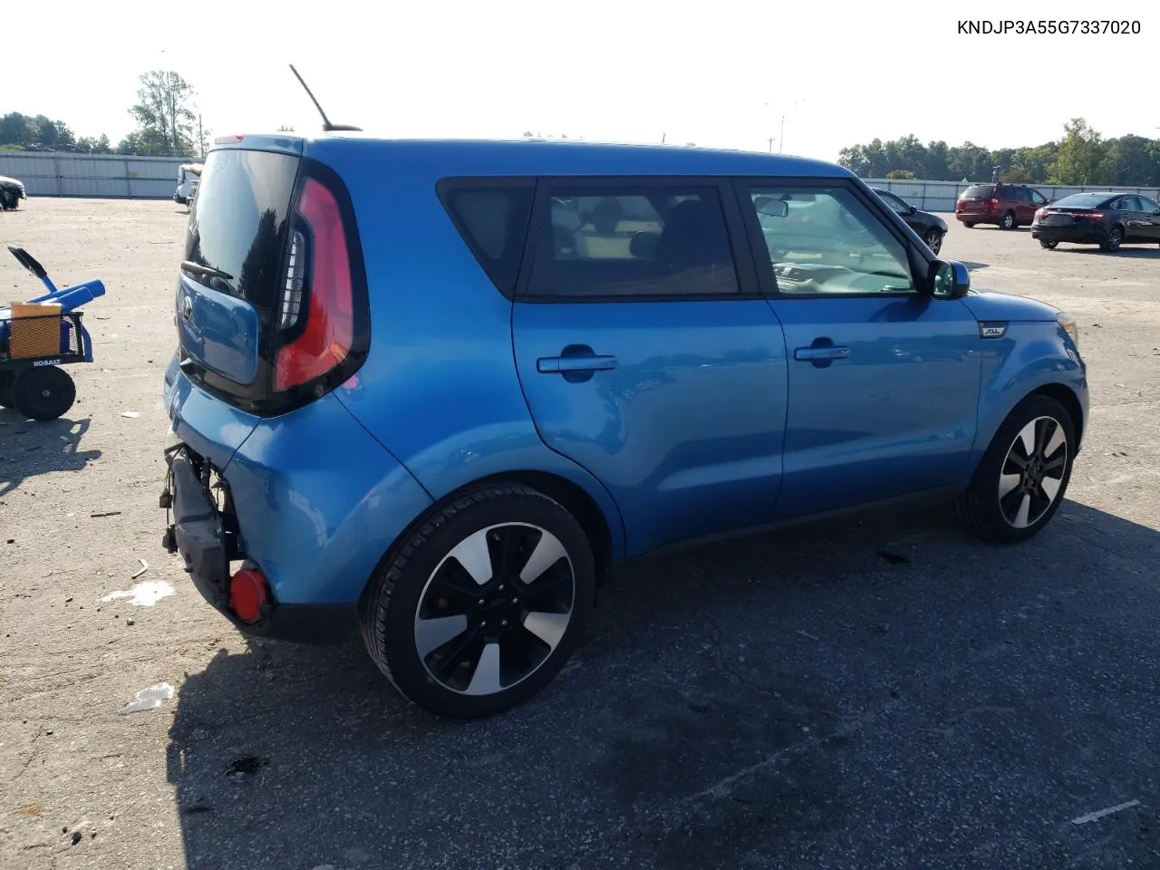 KNDJP3A55G7337020 2016 Kia Soul +