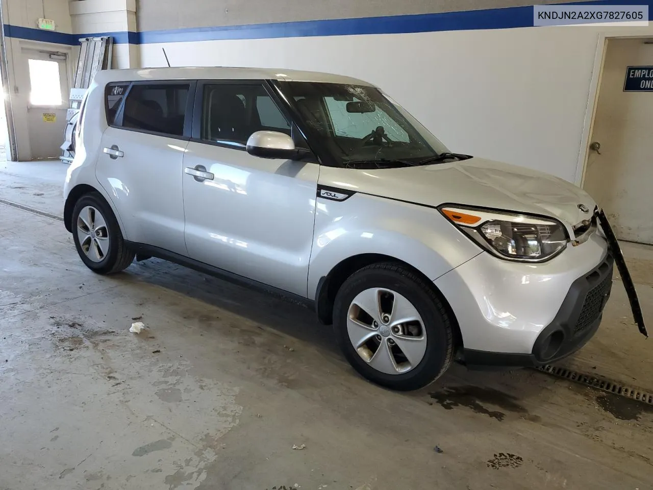 KNDJN2A2XG7827605 2016 Kia Soul