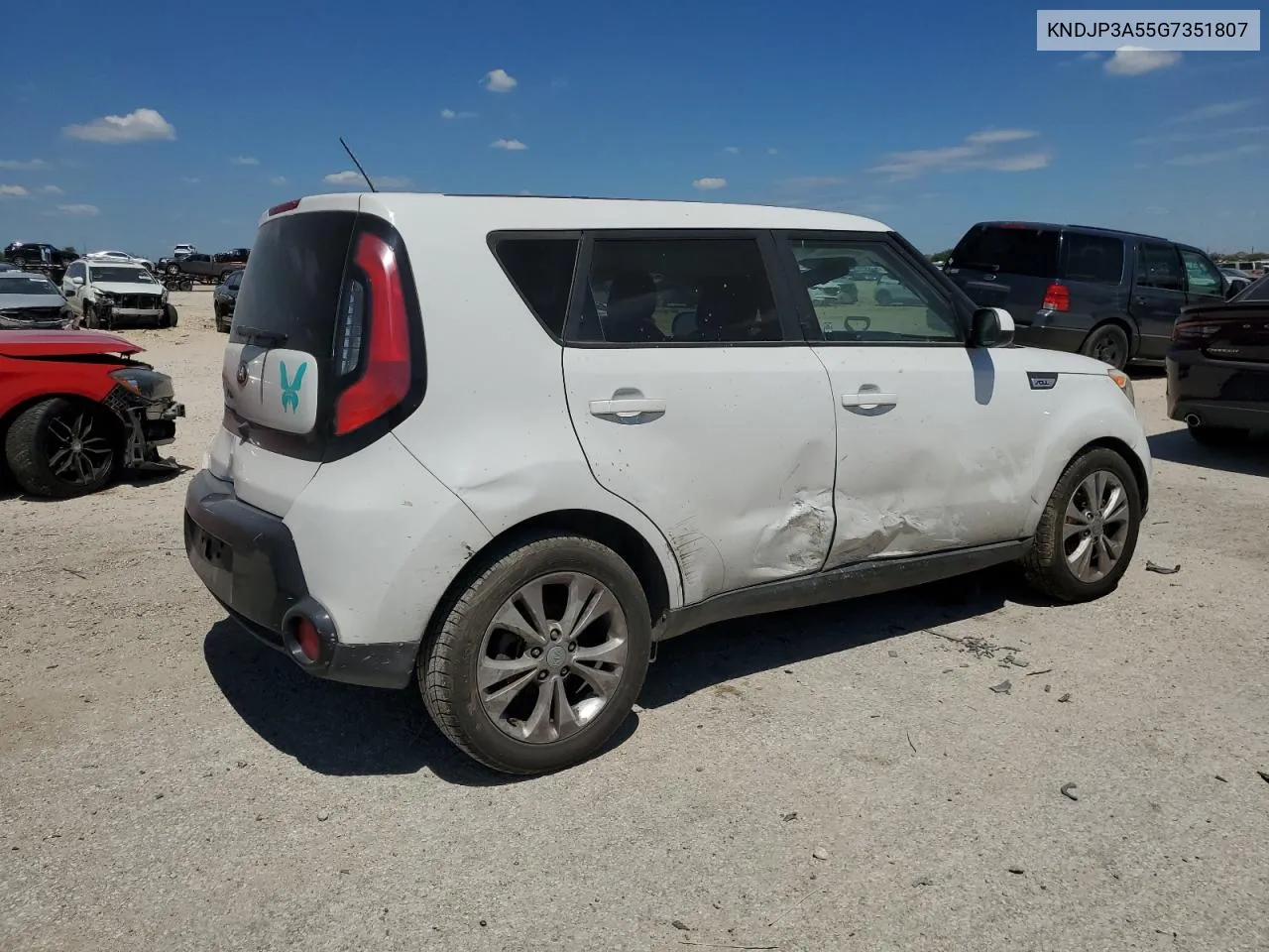 2016 Kia Soul + VIN: KNDJP3A55G7351807 Lot: 70884844