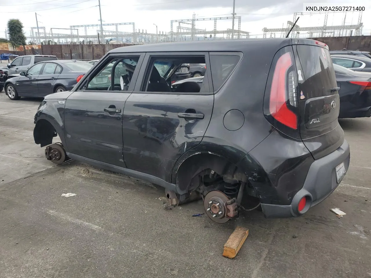 KNDJN2A25G7271400 2016 Kia Soul