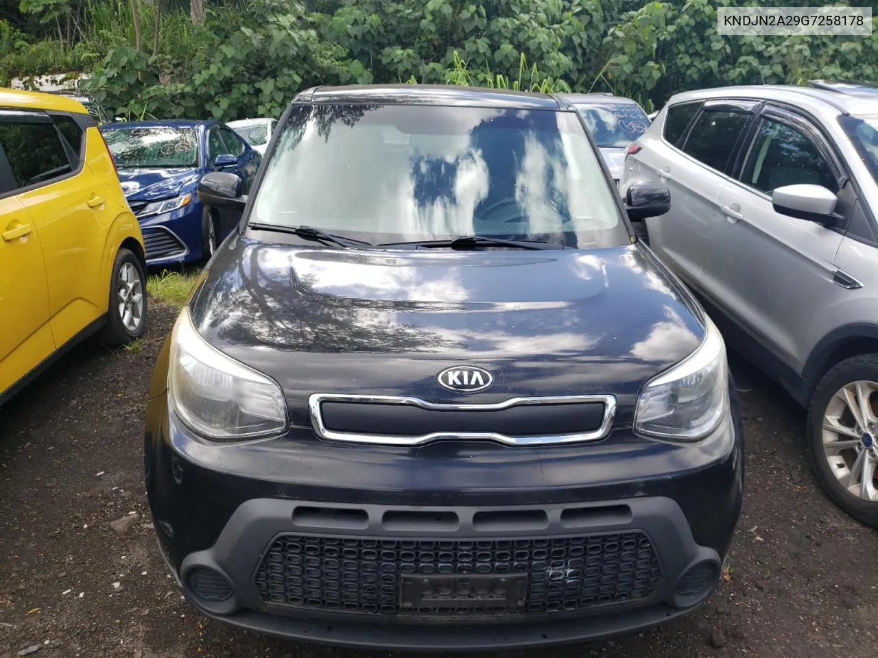 KNDJN2A29G7258178 2016 Kia Soul