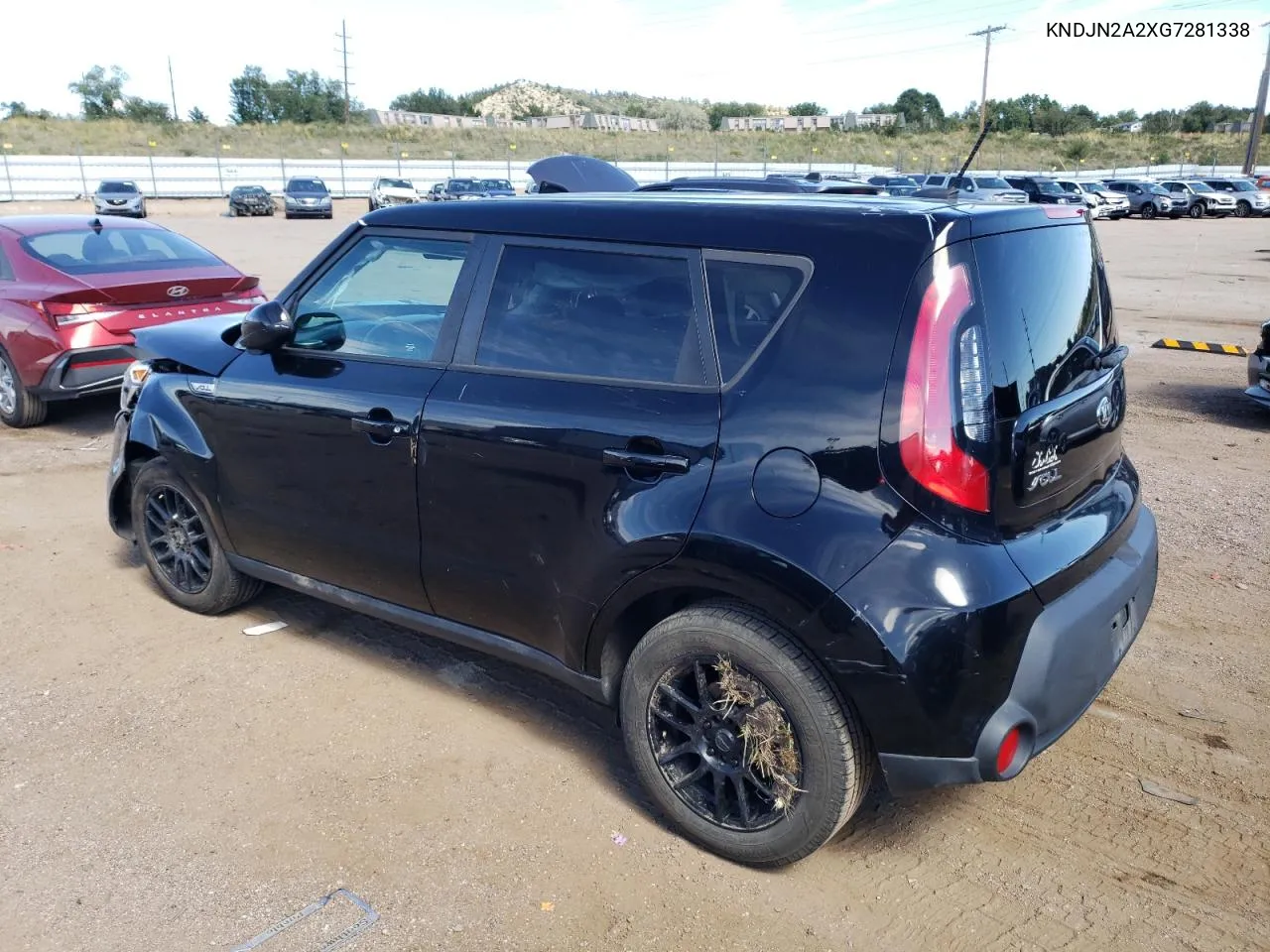 KNDJN2A2XG7281338 2016 Kia Soul