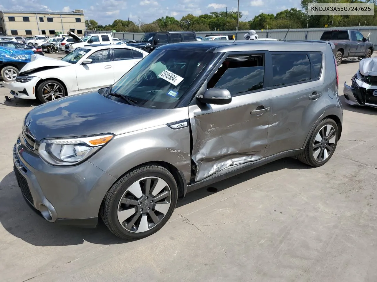 KNDJX3A55G7247625 2016 Kia Soul !