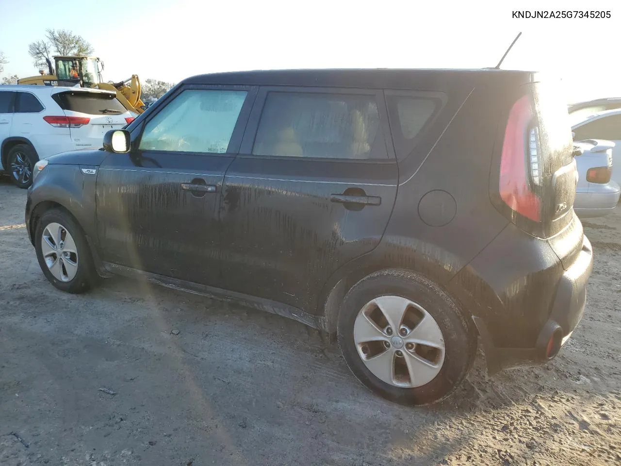 KNDJN2A25G7345205 2016 Kia Soul