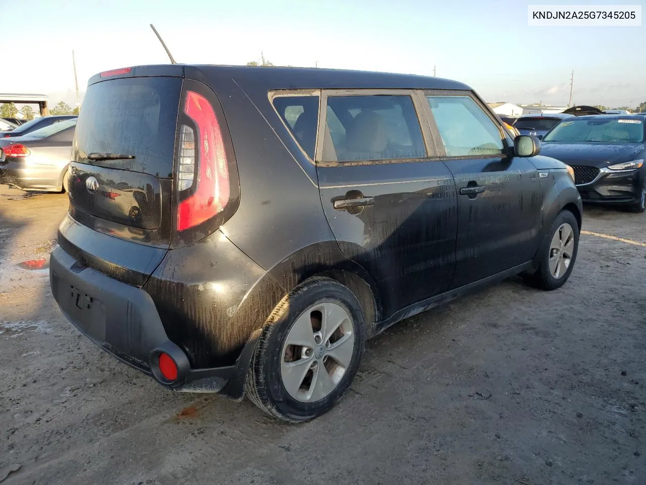 KNDJN2A25G7345205 2016 Kia Soul