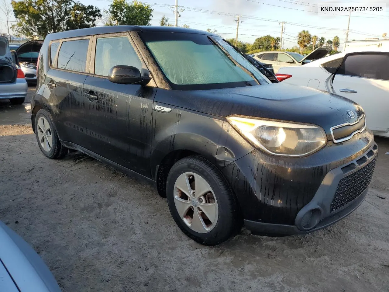 KNDJN2A25G7345205 2016 Kia Soul