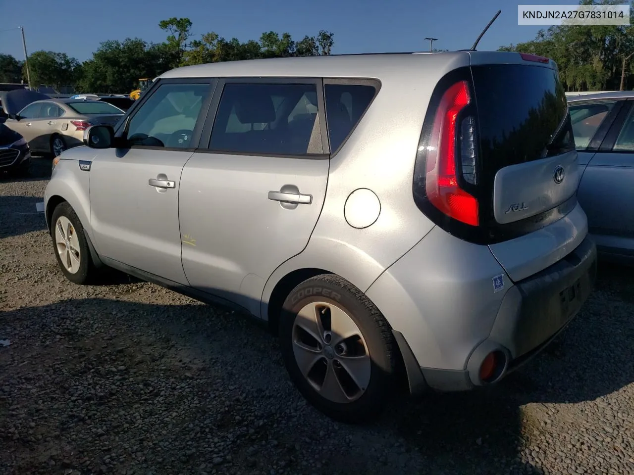 KNDJN2A27G7831014 2016 Kia Soul