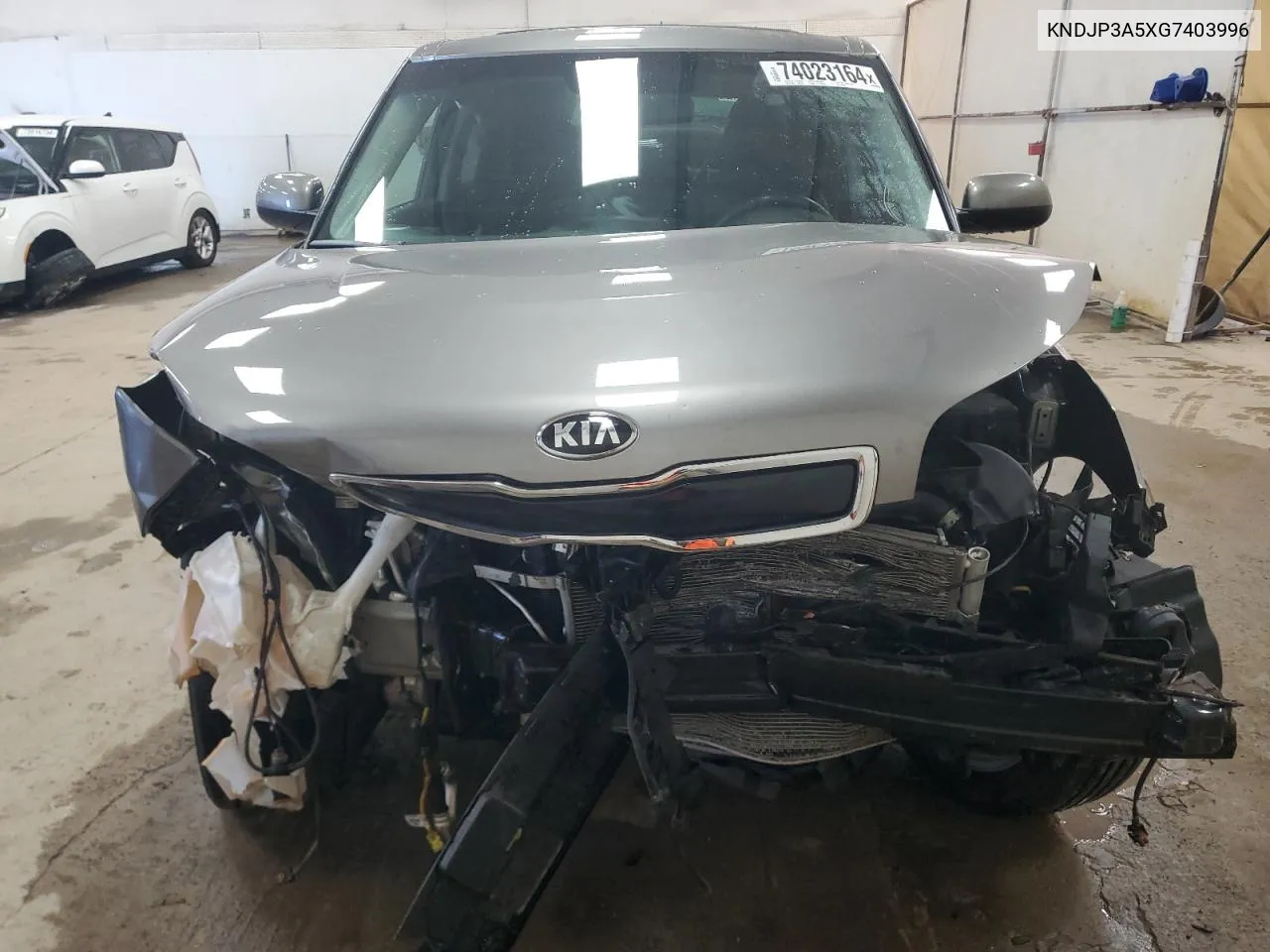 2016 Kia Soul + VIN: KNDJP3A5XG7403996 Lot: 74023164