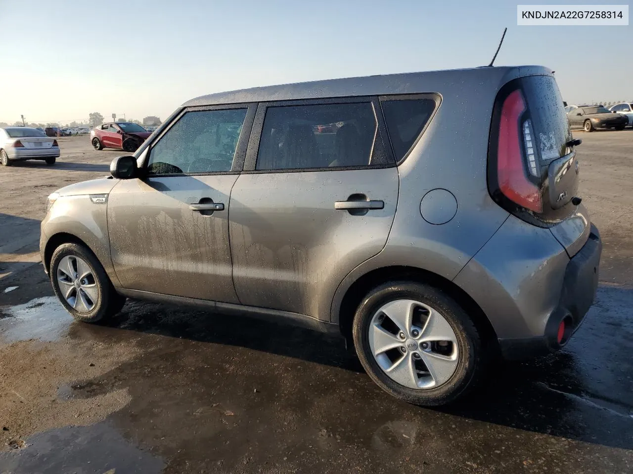 KNDJN2A22G7258314 2016 Kia Soul