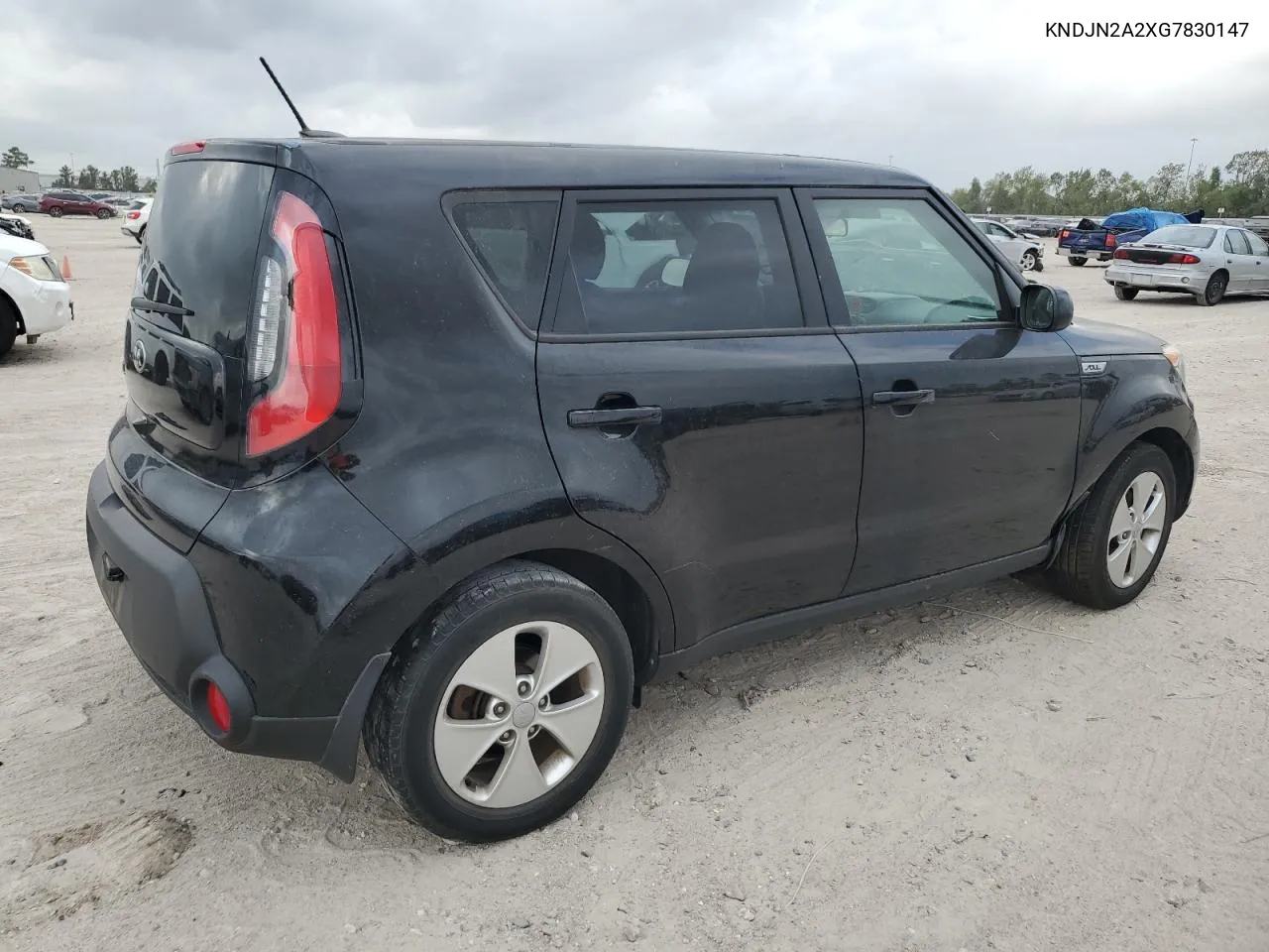 KNDJN2A2XG7830147 2016 Kia Soul