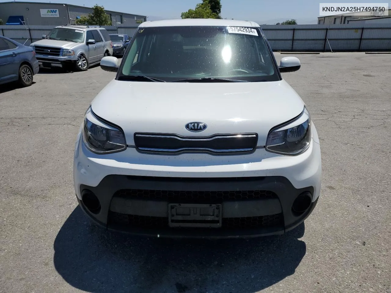 KNDJN2A25H7494750 2017 Kia Soul