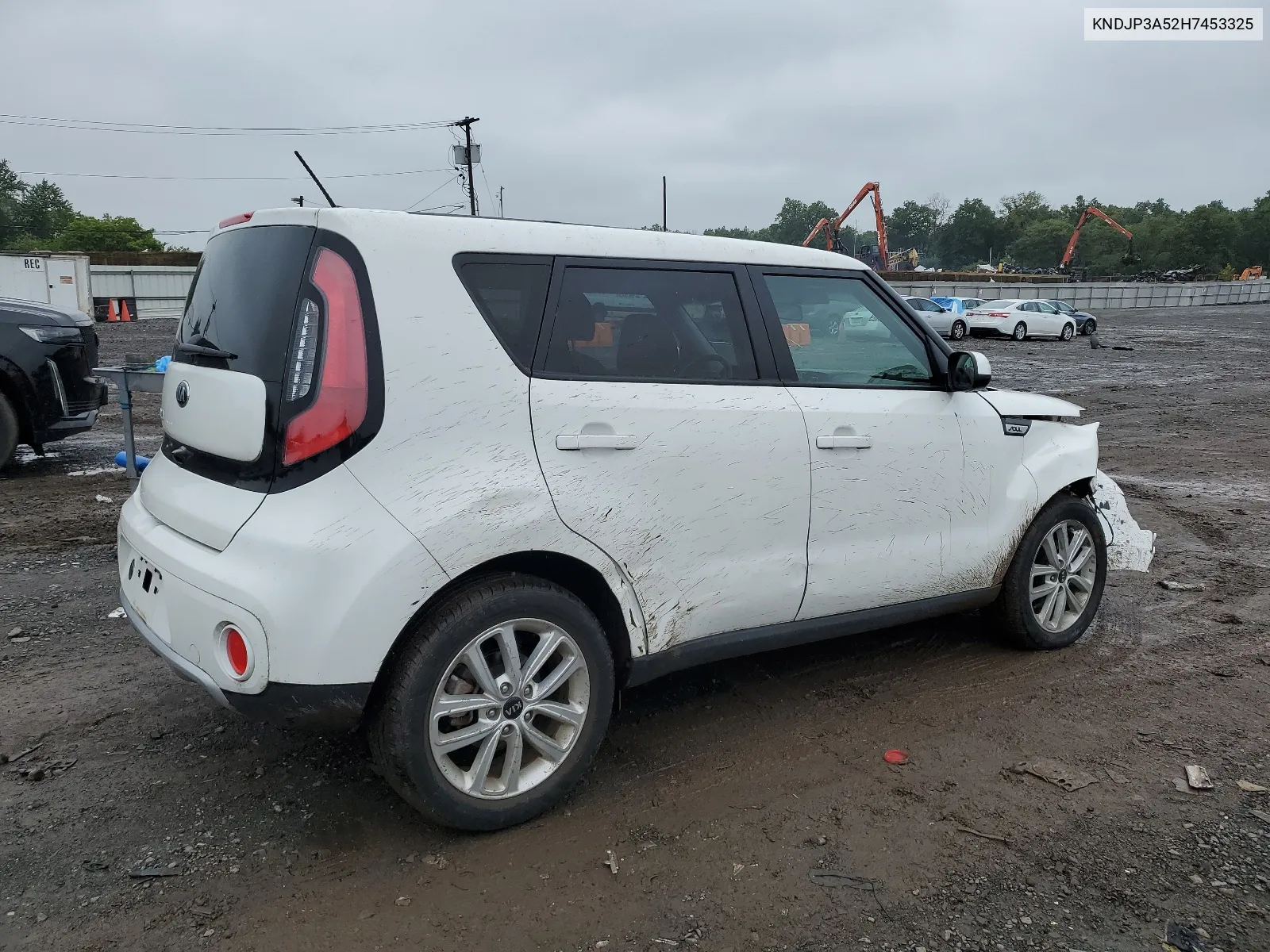 KNDJP3A52H7453325 2017 Kia Soul +