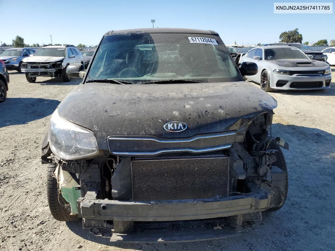 KNDJN2A25H7411785 2017 Kia Soul