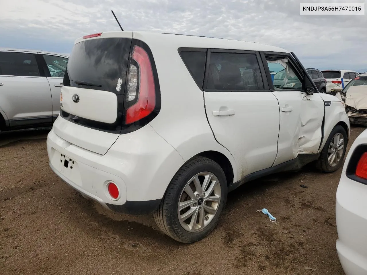 KNDJP3A56H7470015 2017 Kia Soul +