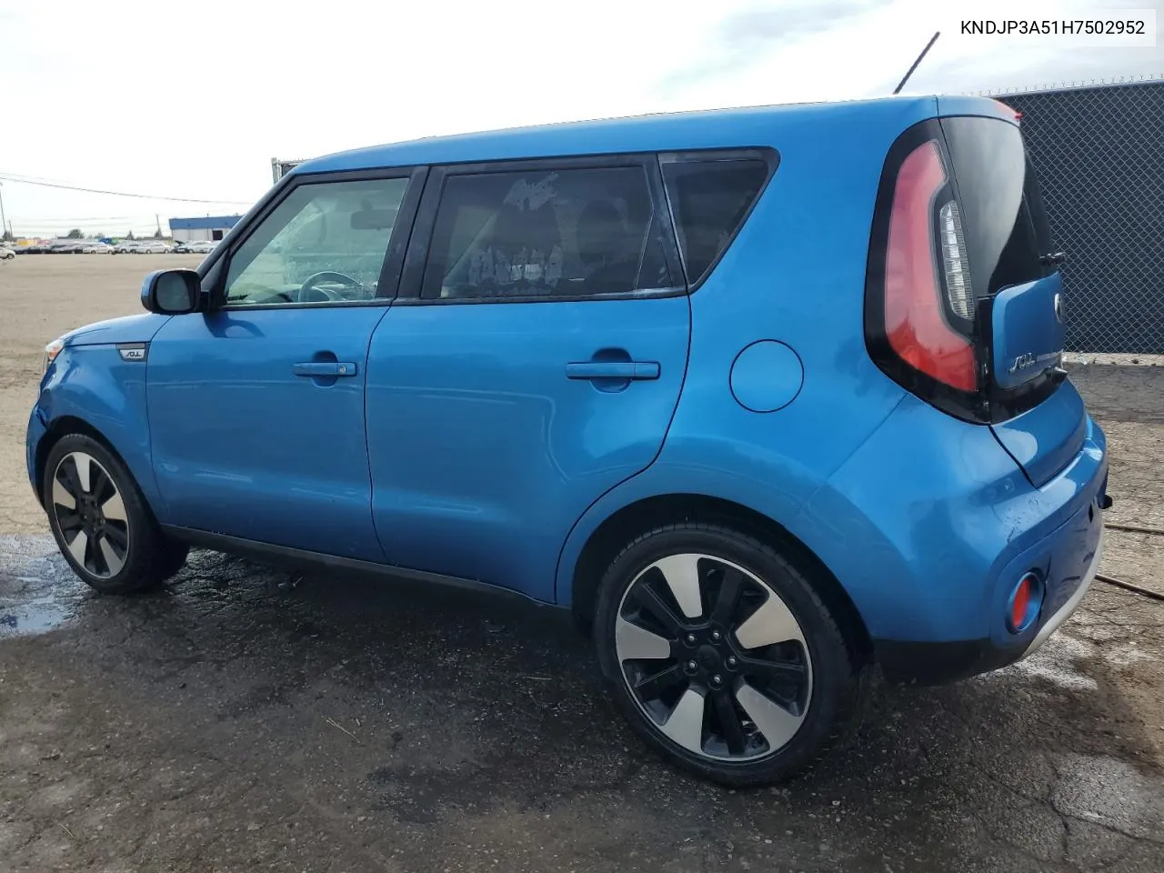 KNDJP3A51H7502952 2017 Kia Soul +