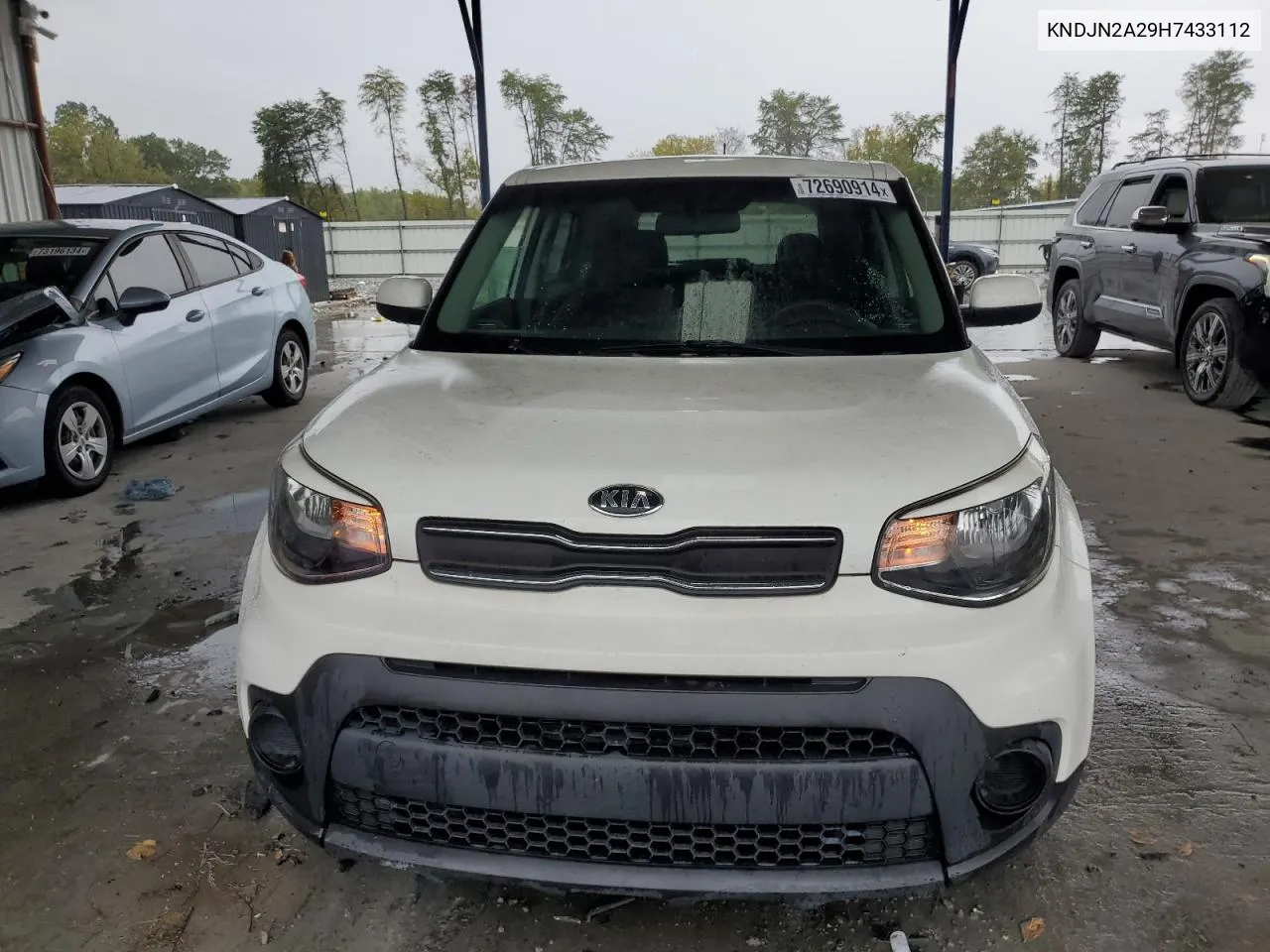 KNDJN2A29H7433112 2017 Kia Soul