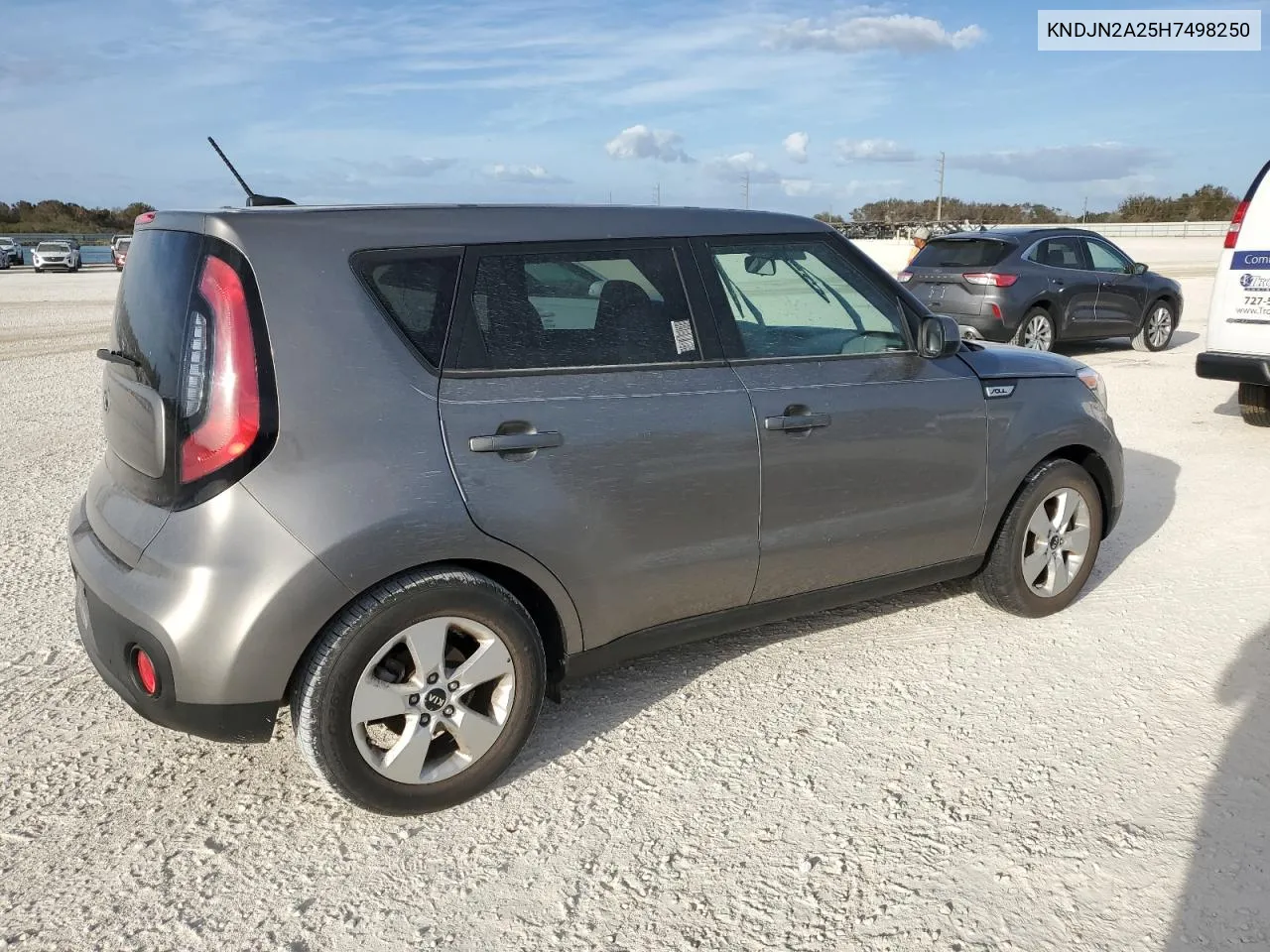 2017 Kia Soul VIN: KNDJN2A25H7498250 Lot: 74461124