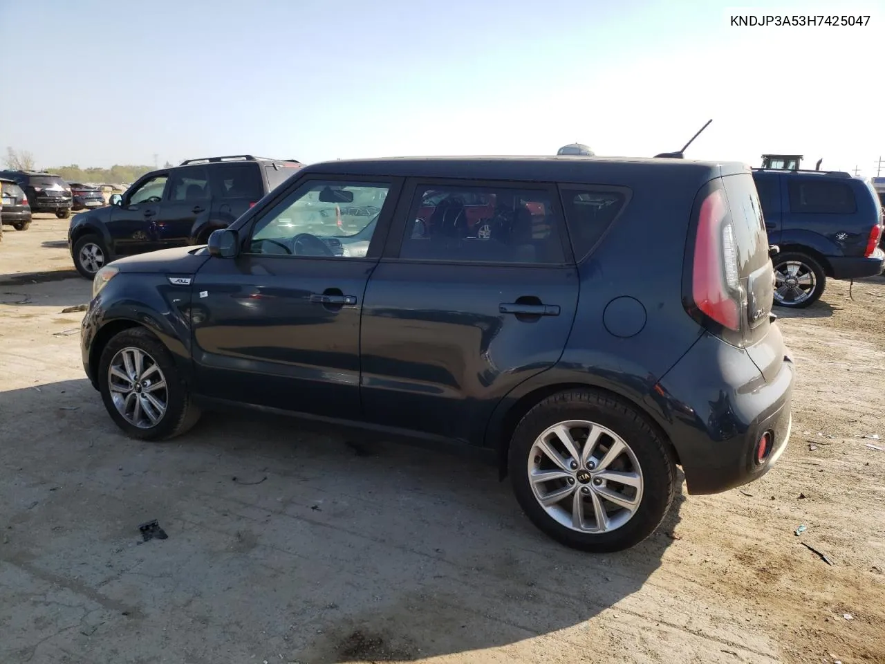 2017 Kia Soul + VIN: KNDJP3A53H7425047 Lot: 75899354