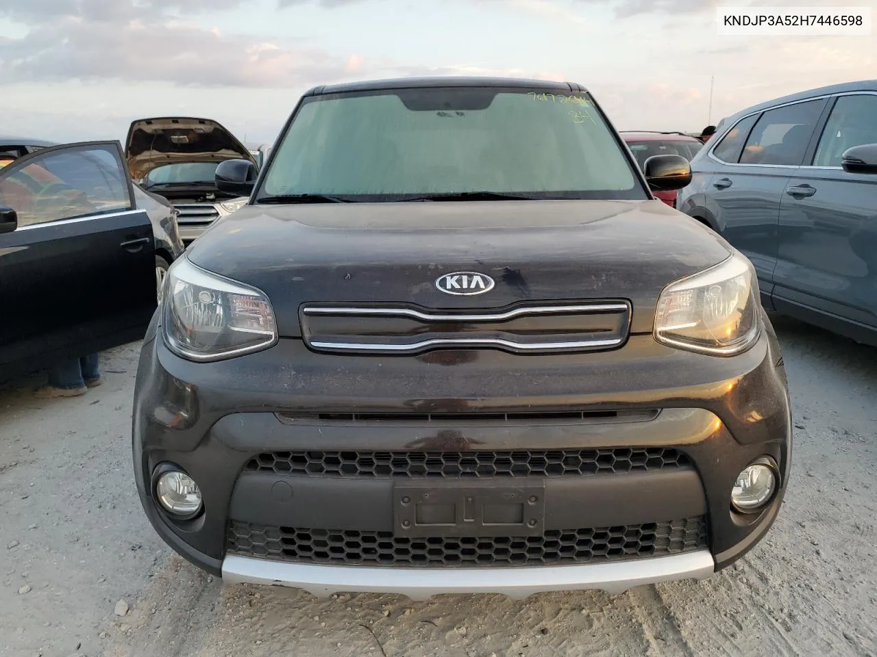 2017 Kia Soul + VIN: KNDJP3A52H7446598 Lot: 76172644