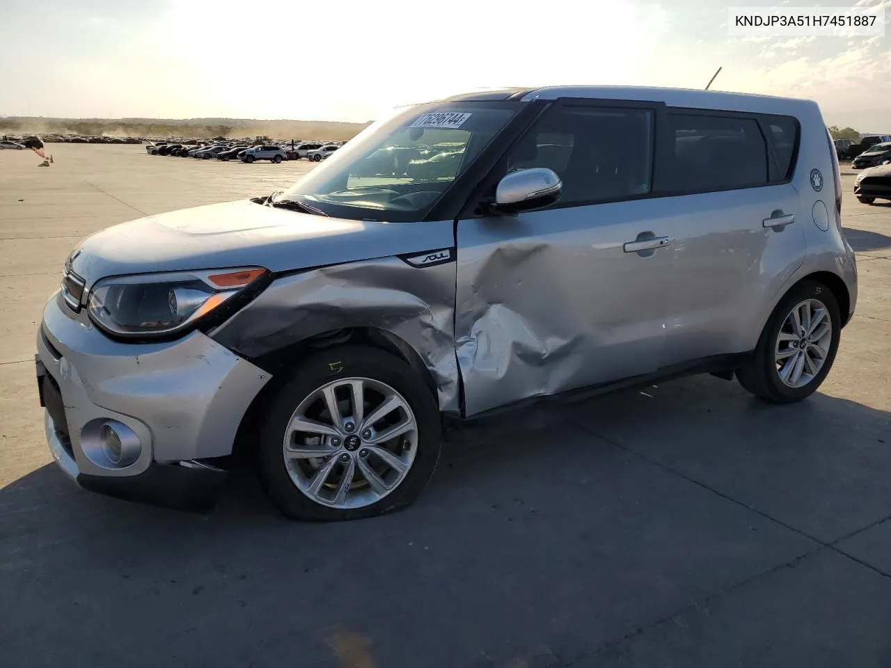 2017 Kia Soul + VIN: KNDJP3A51H7451887 Lot: 76296744