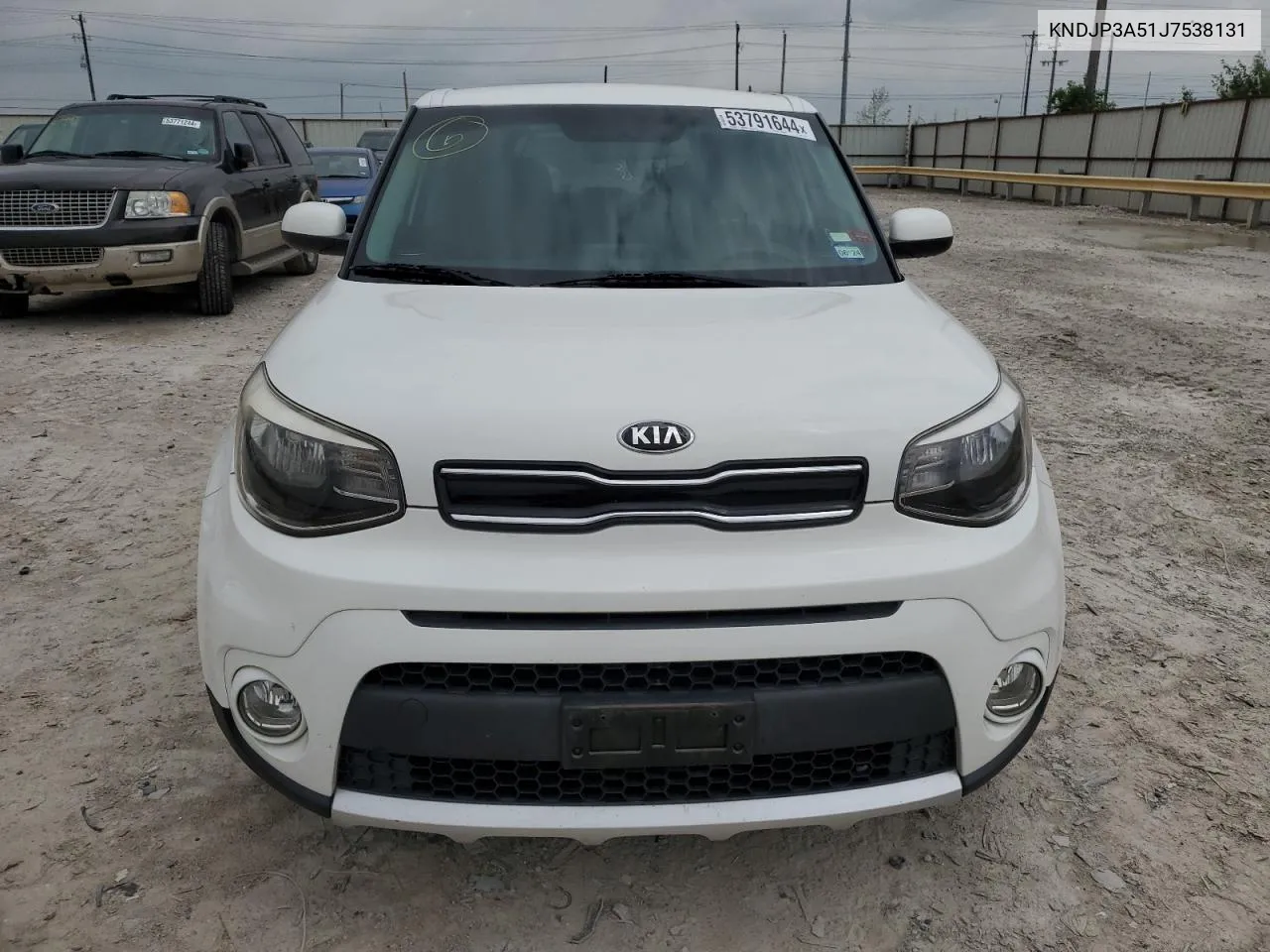 KNDJP3A51J7538131 2018 Kia Soul +