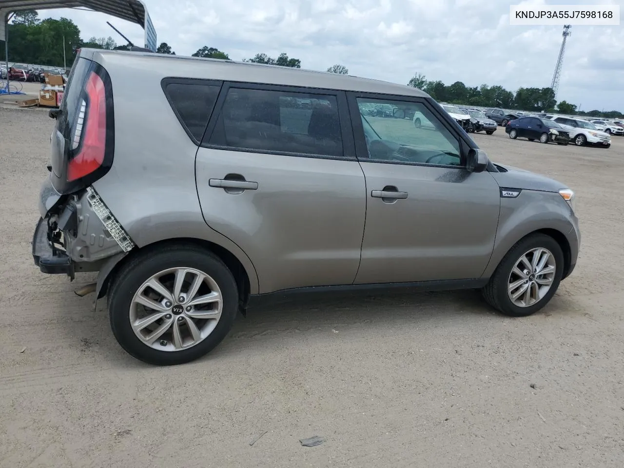 KNDJP3A55J7598168 2018 Kia Soul +