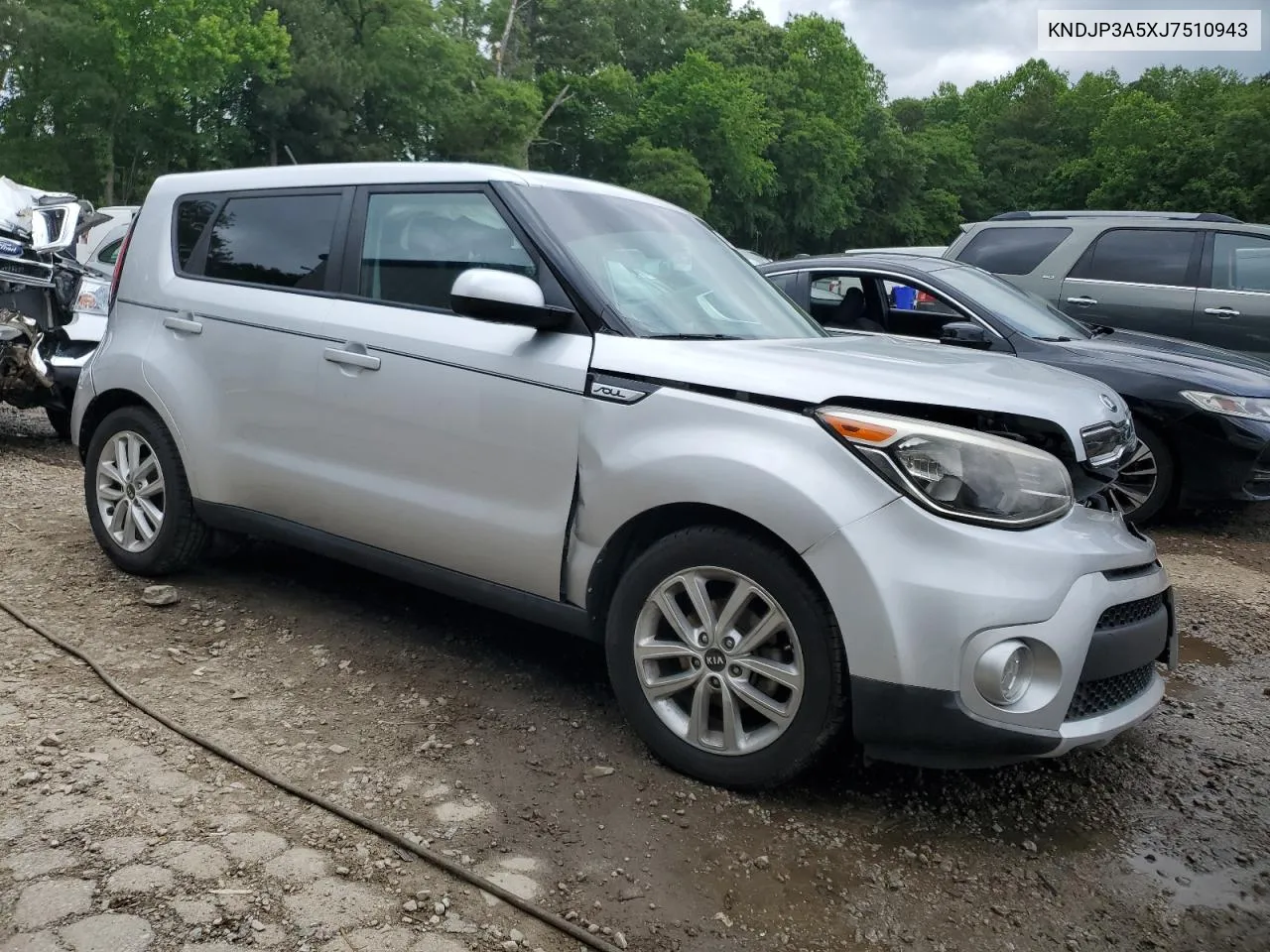 KNDJP3A5XJ7510943 2018 Kia Soul +