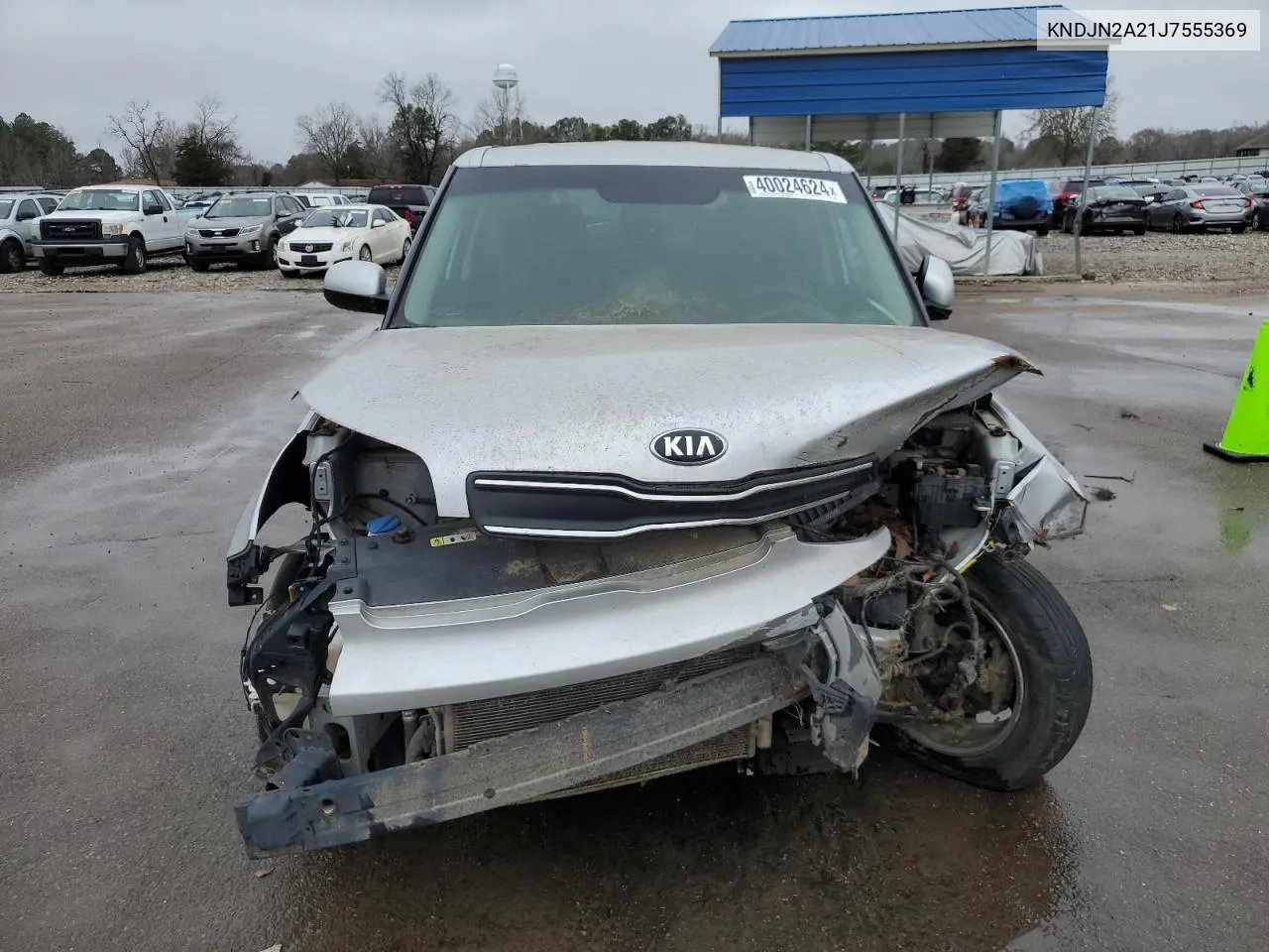 KNDJN2A21J7555369 2018 Kia Soul