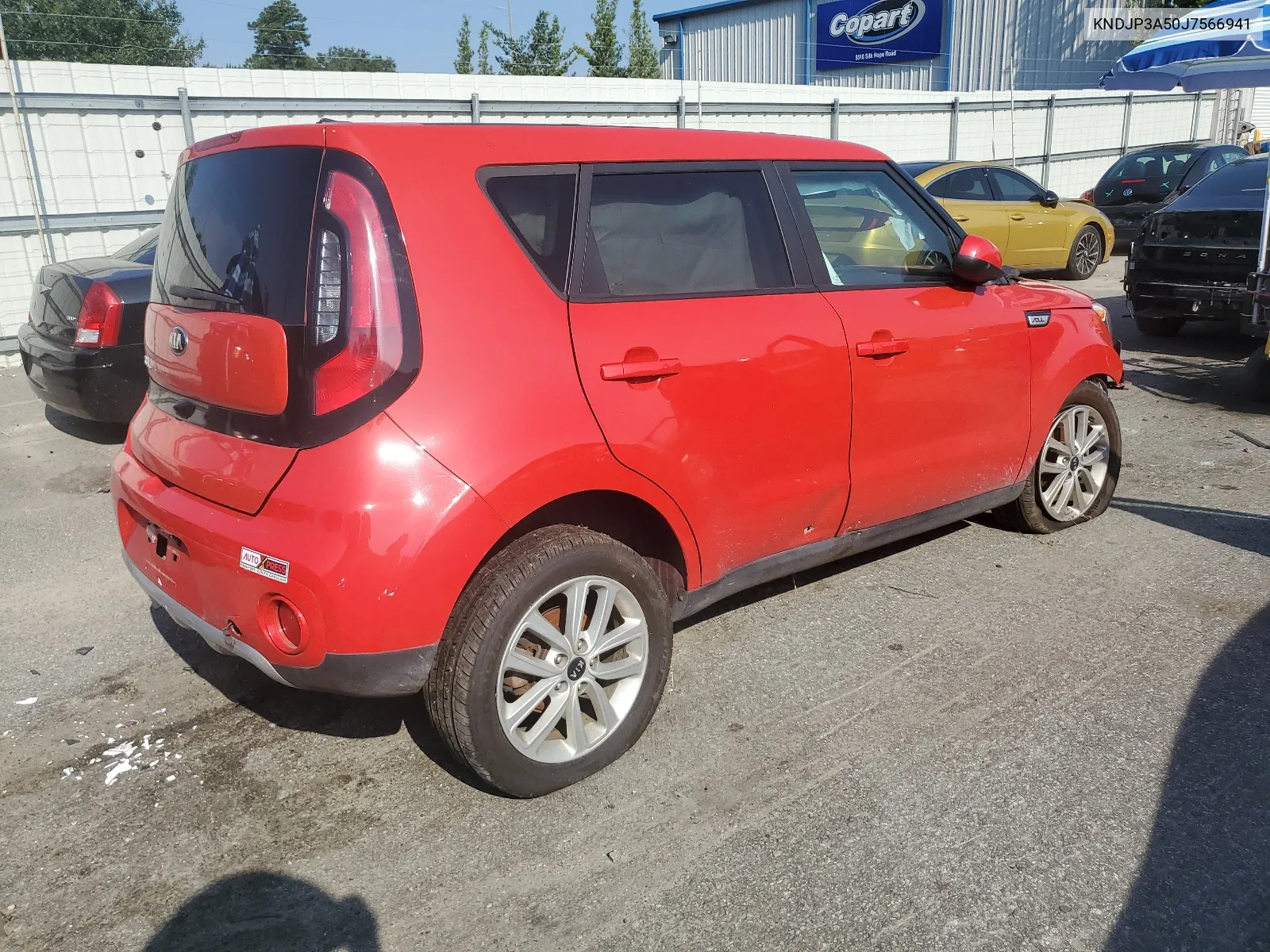 KNDJP3A50J7566941 2018 Kia Soul +