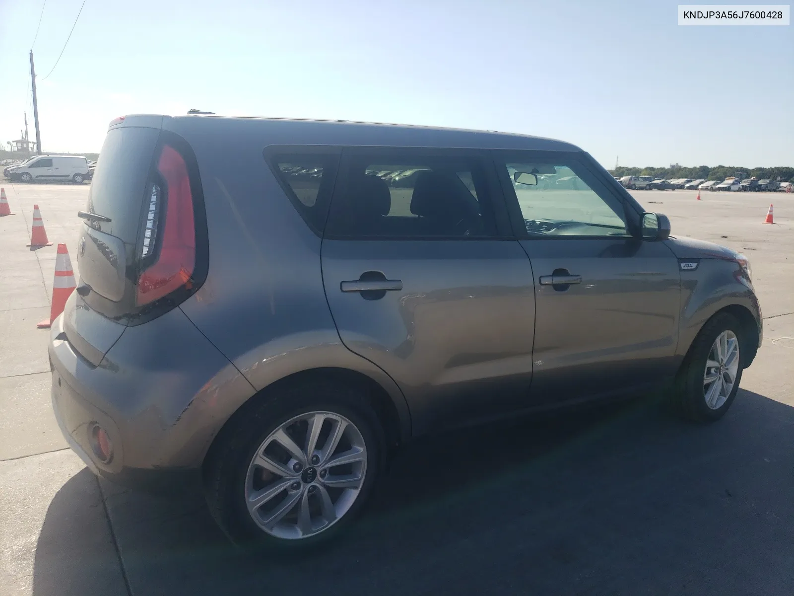 2018 Kia Soul + VIN: KNDJP3A56J7600428 Lot: 66338644