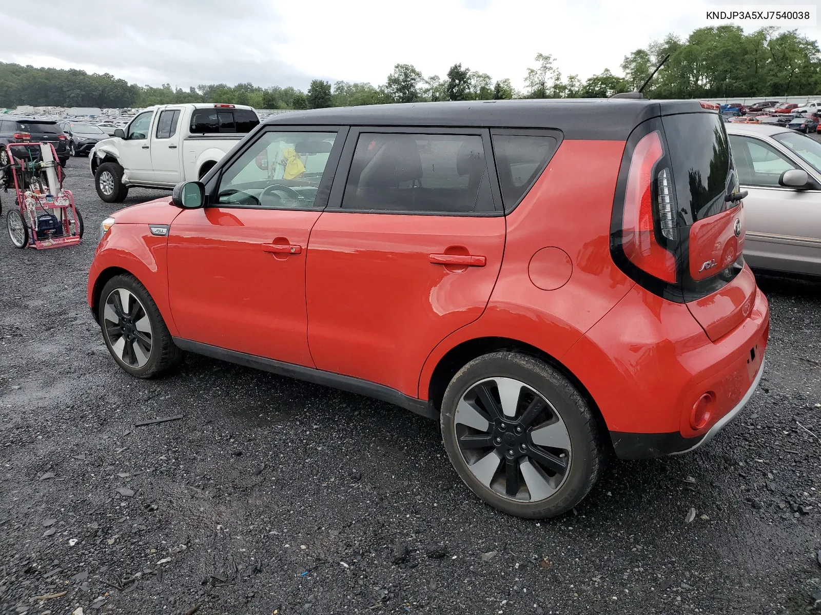 KNDJP3A5XJ7540038 2018 Kia Soul +