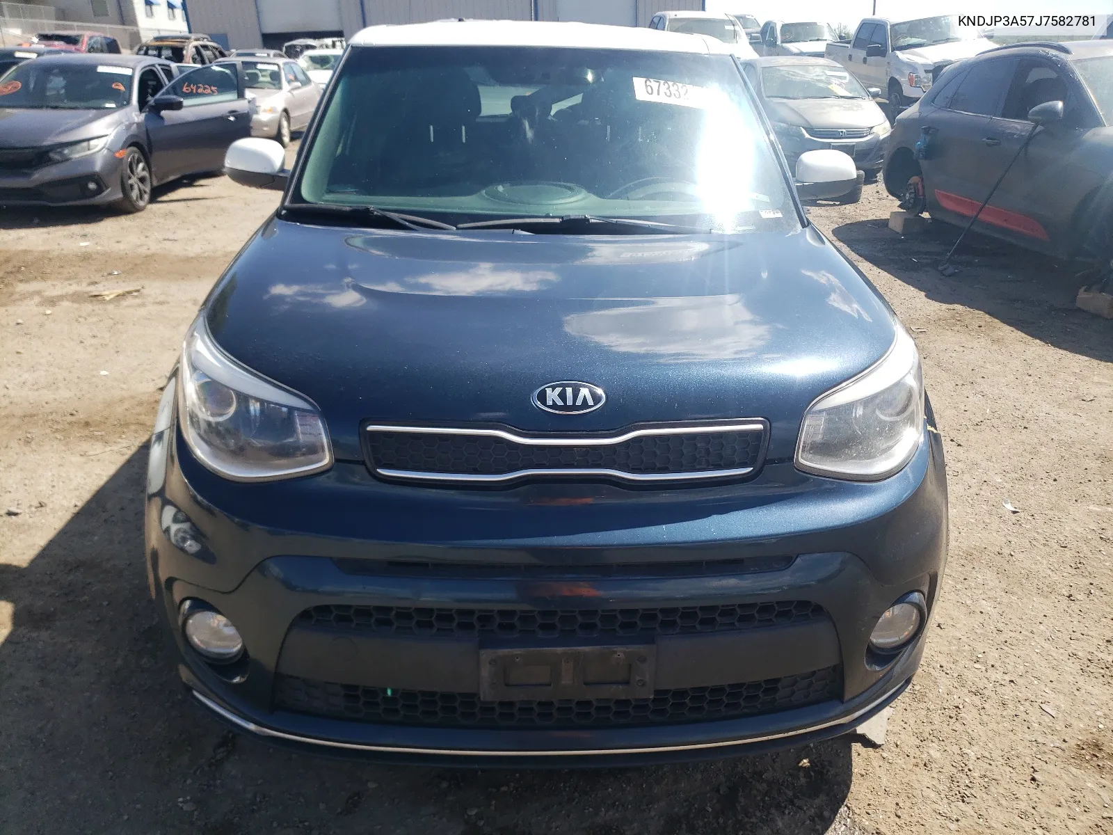 KNDJP3A57J7582781 2018 Kia Soul +