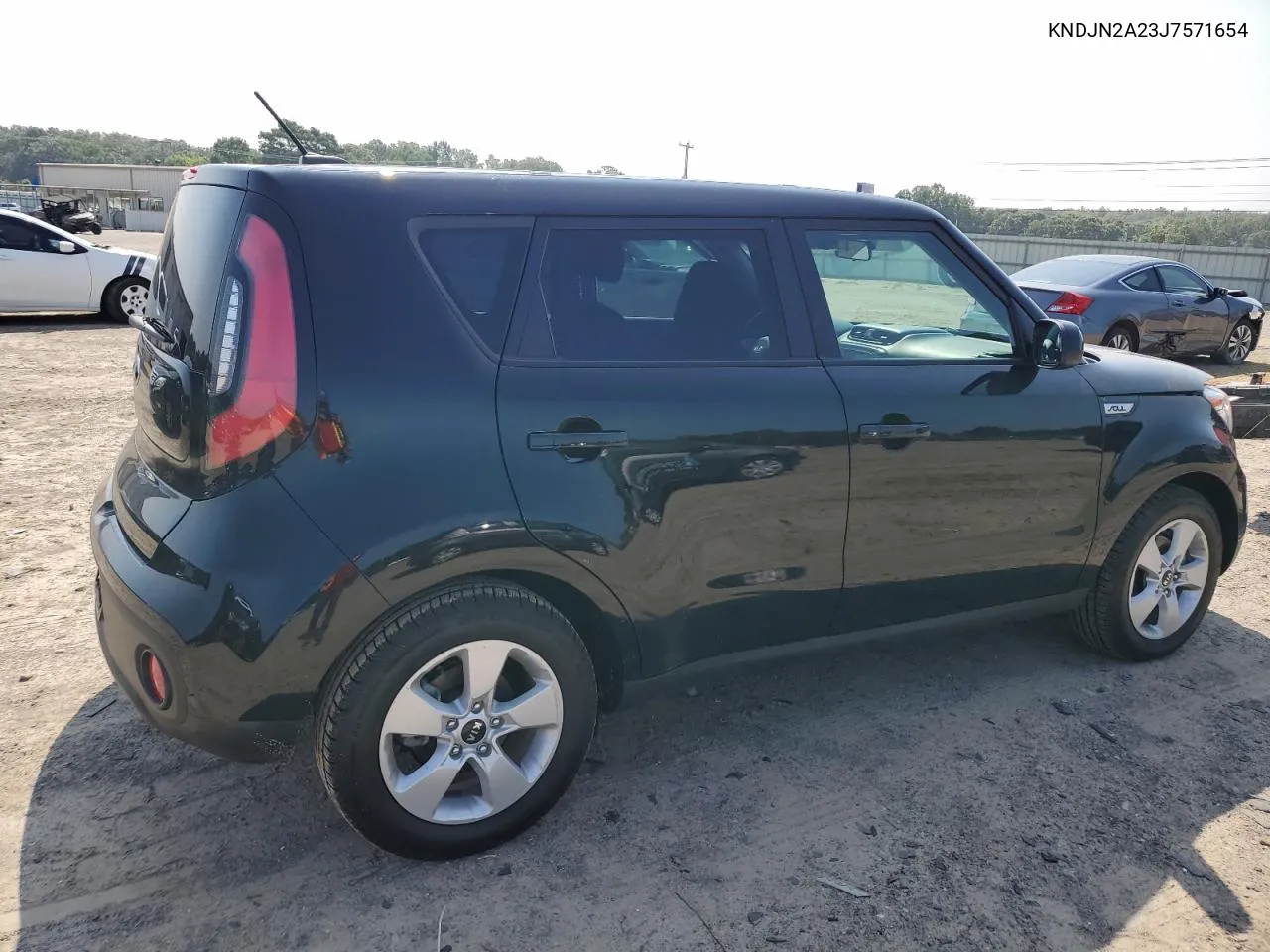 KNDJN2A23J7571654 2018 Kia Soul