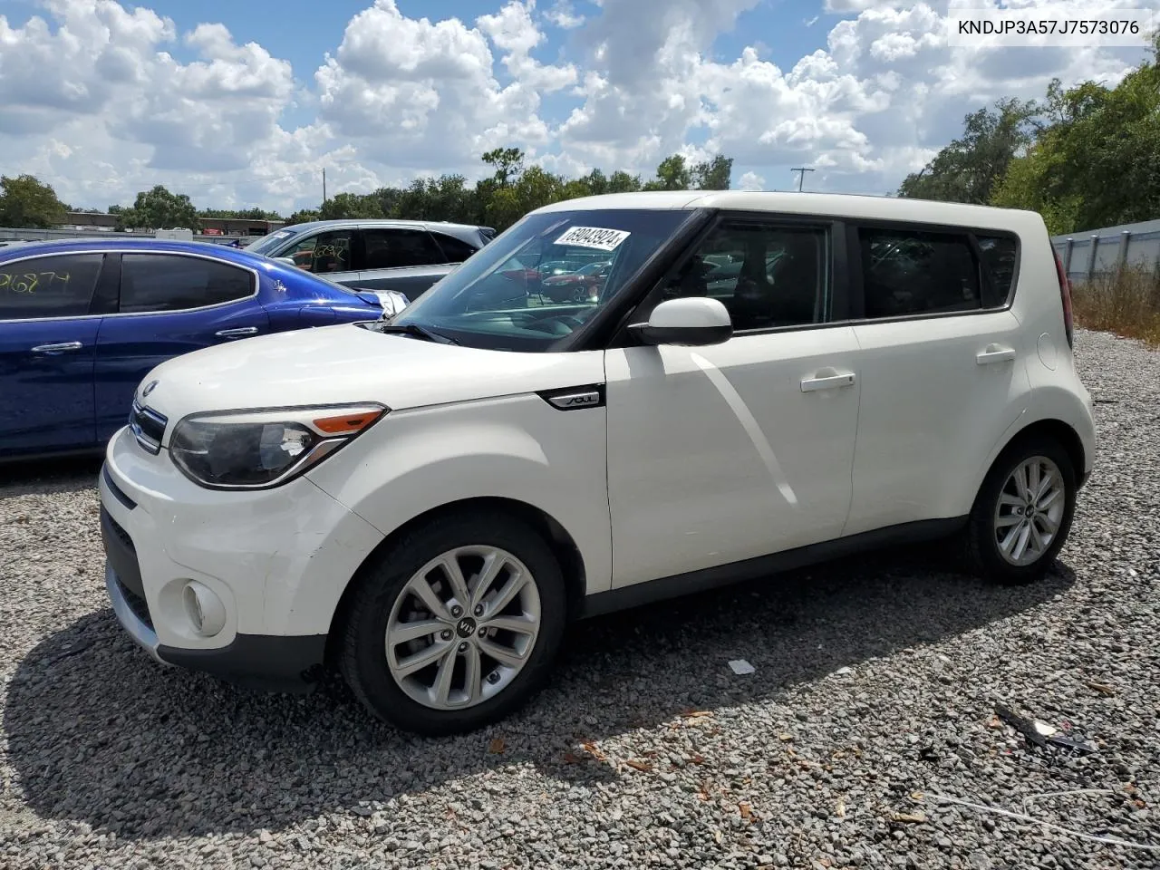 KNDJP3A57J7573076 2018 Kia Soul +