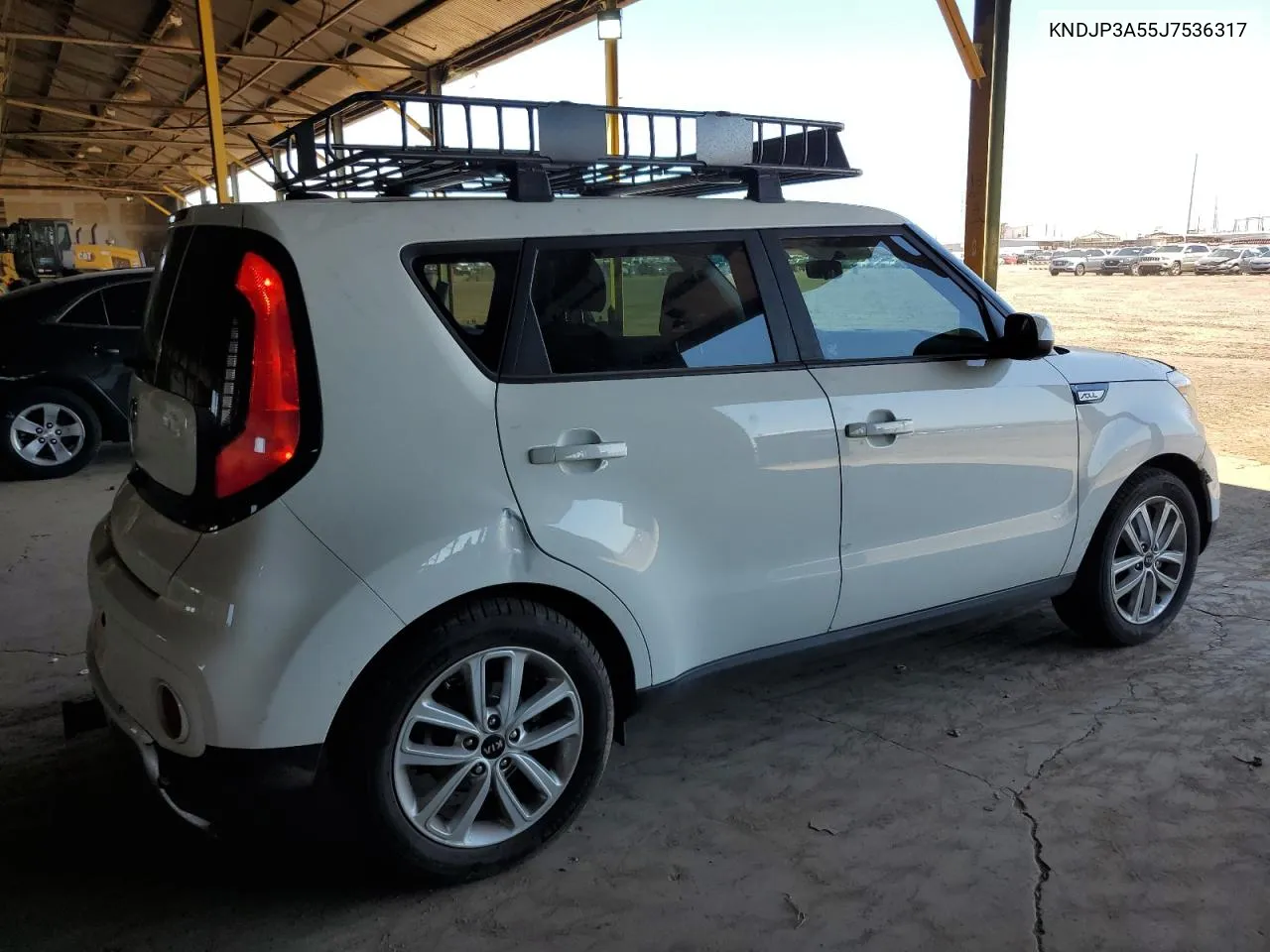 KNDJP3A55J7536317 2018 Kia Soul +