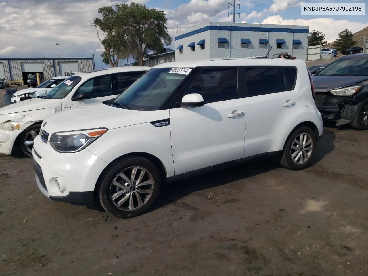 KNDJP3A57J7902195 2018 Kia Soul +