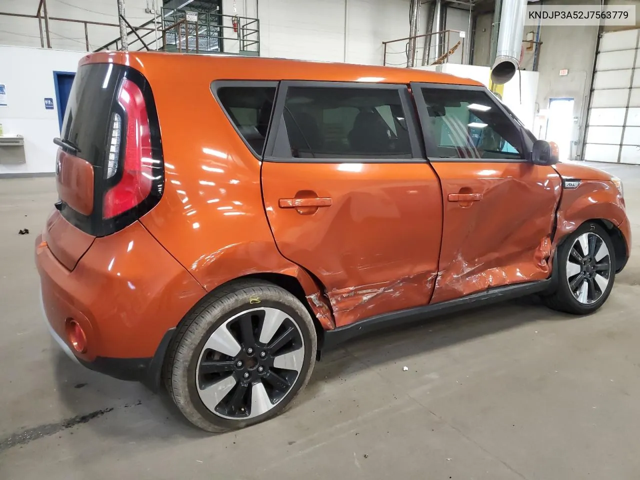 KNDJP3A52J7563779 2018 Kia Soul +