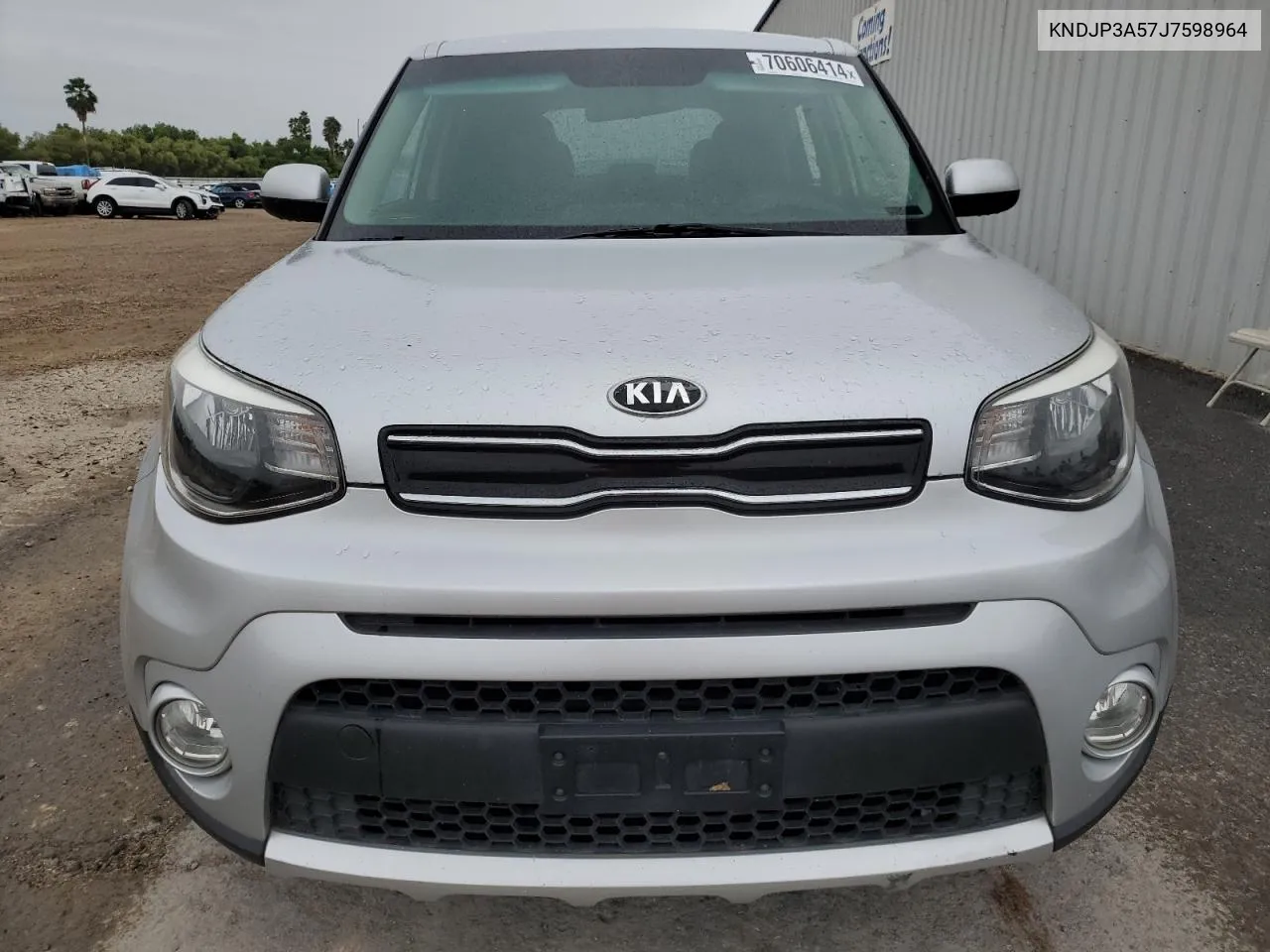 KNDJP3A57J7598964 2018 Kia Soul +