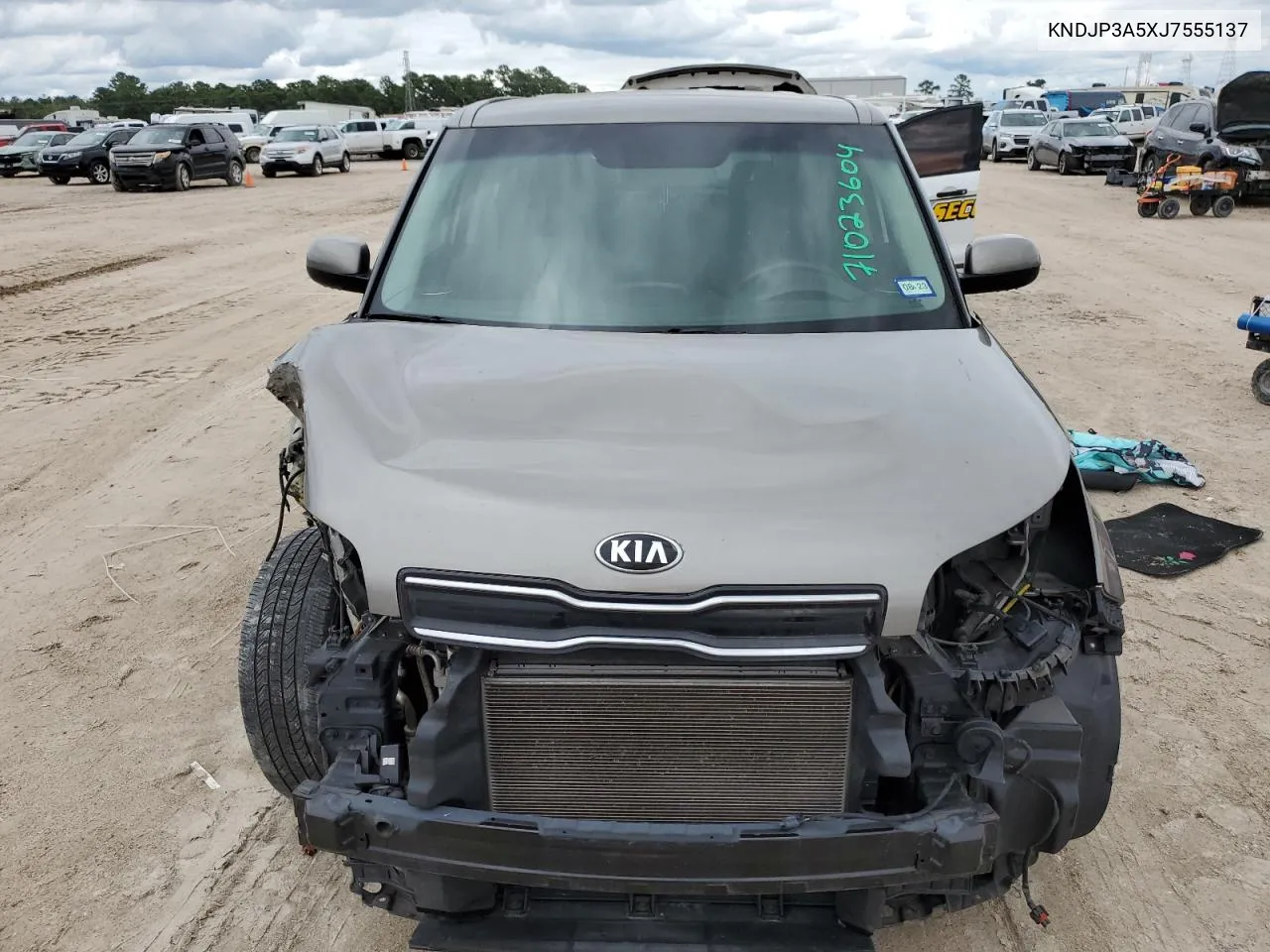 2018 Kia Soul + VIN: KNDJP3A5XJ7555137 Lot: 71023604